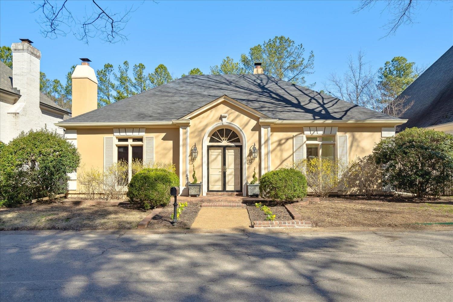 6382 N MASSEY HILL DR