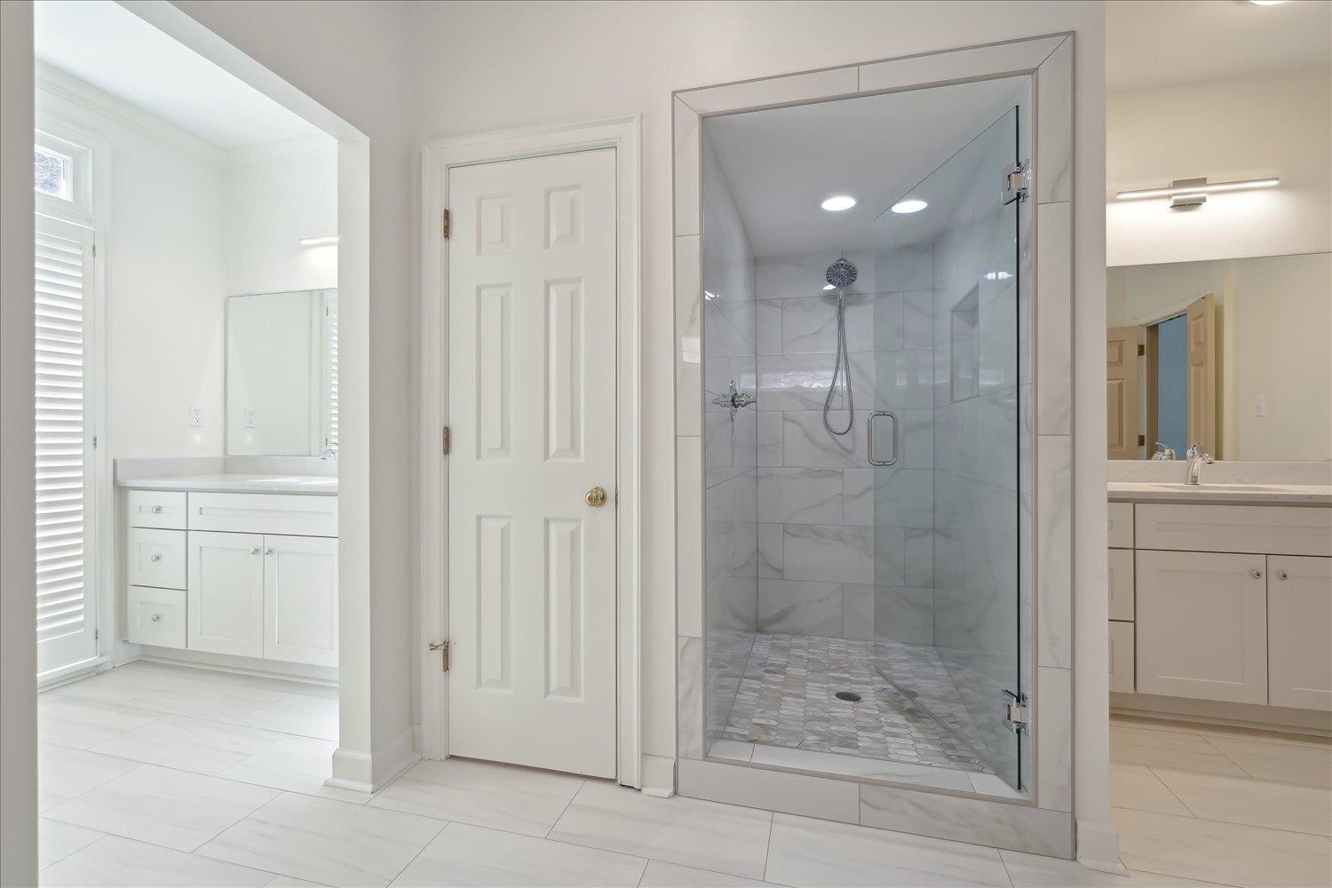 6382 N MASSEY HILL DR