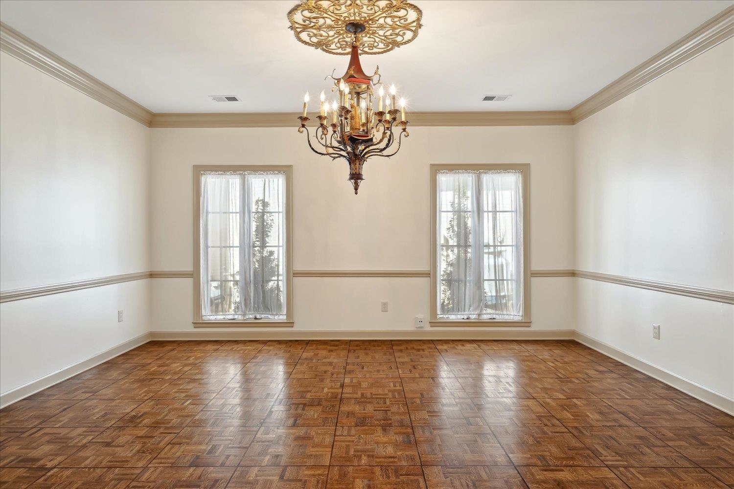 6382 N MASSEY HILL DR