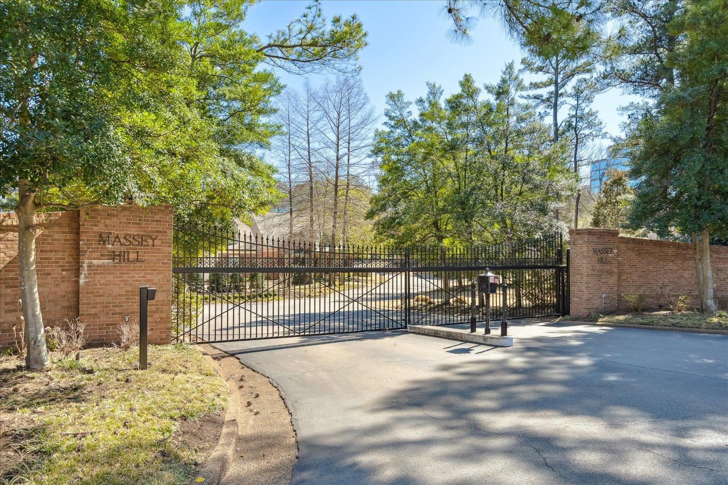 6382 N MASSEY HILL DR