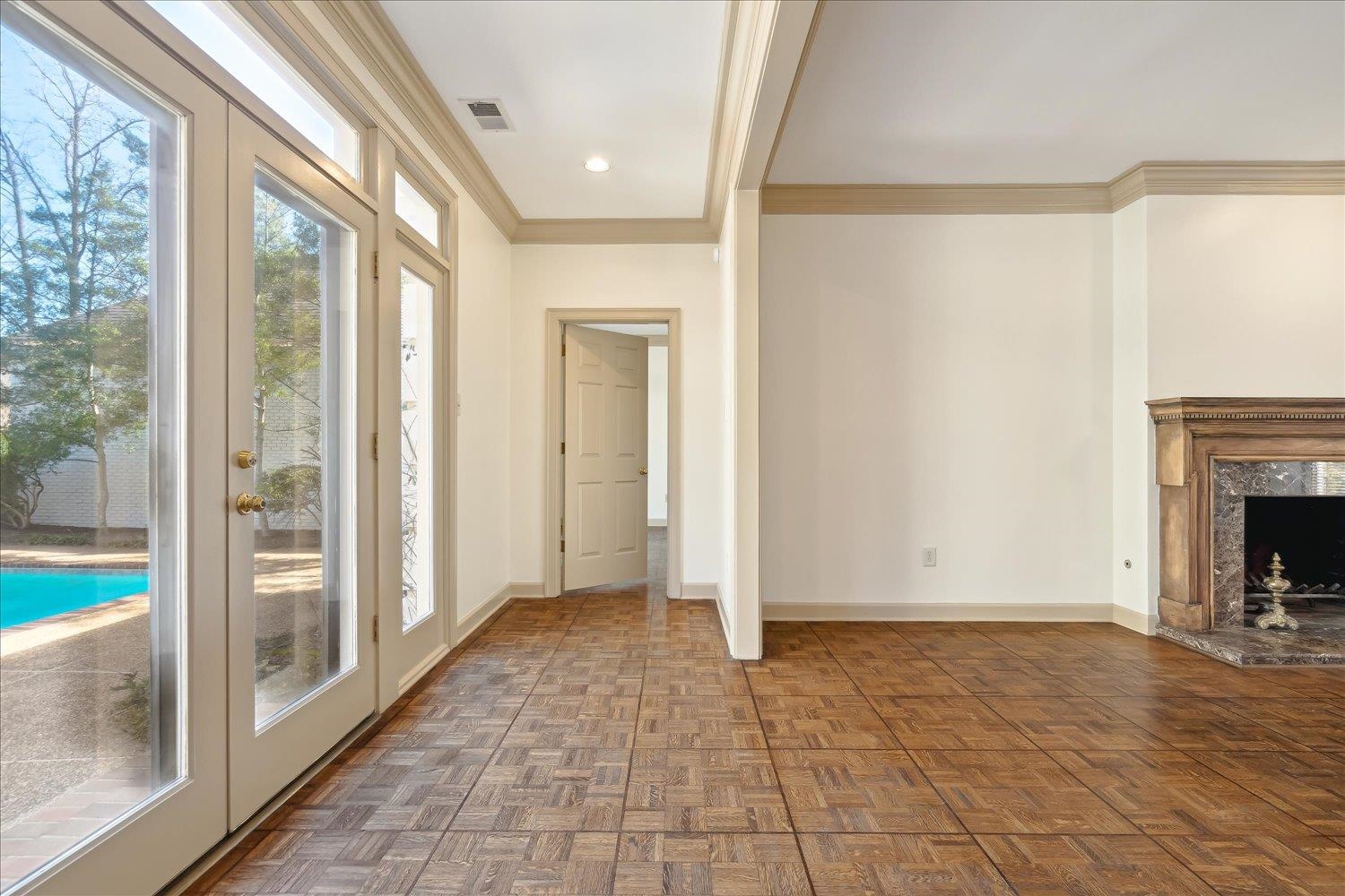 6382 N MASSEY HILL DR