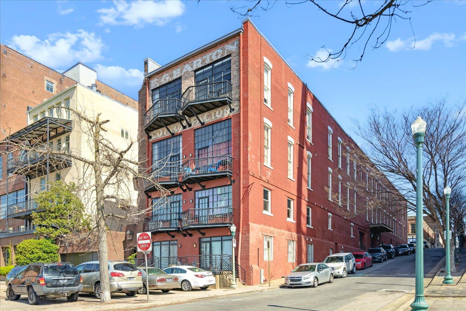 50 GAYOSO AVE Unit: 401