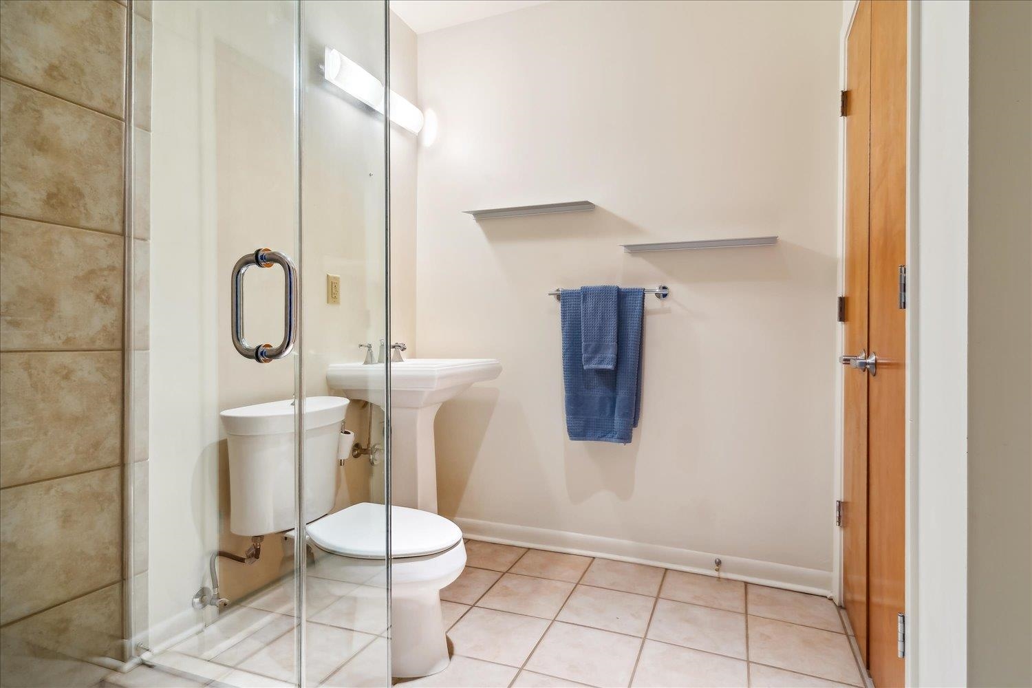 50 GAYOSO AVE Unit: 401