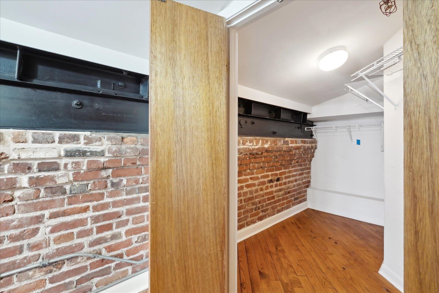 50 GAYOSO AVE Unit: 401