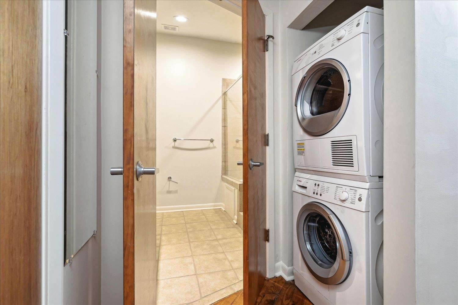 50 GAYOSO AVE Unit: 401