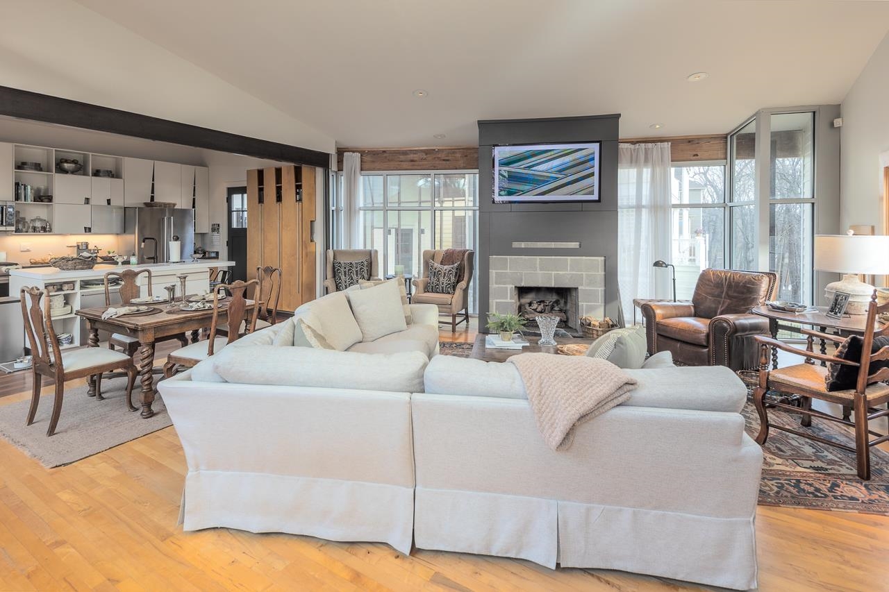 186 HARBOR ISLE CIR N