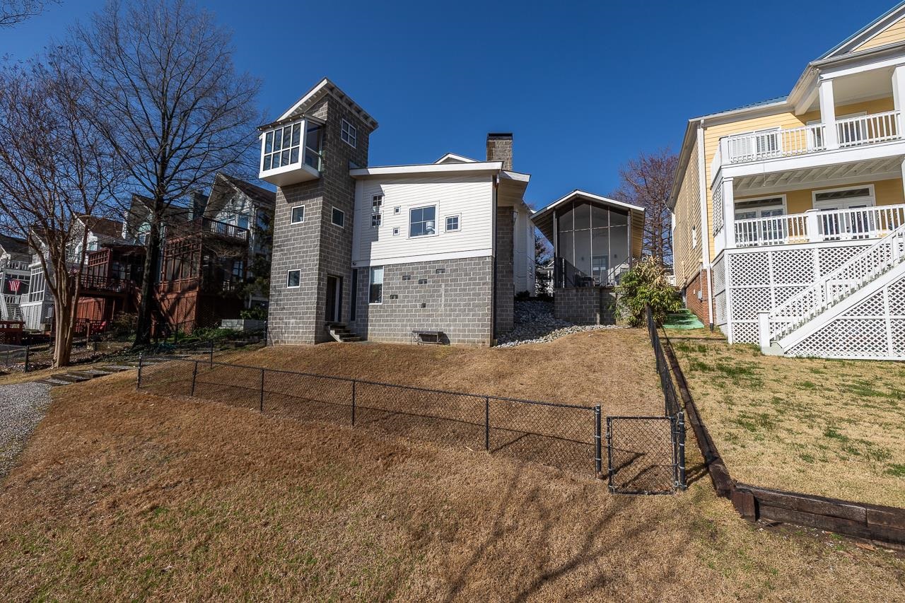 186 HARBOR ISLE CIR N