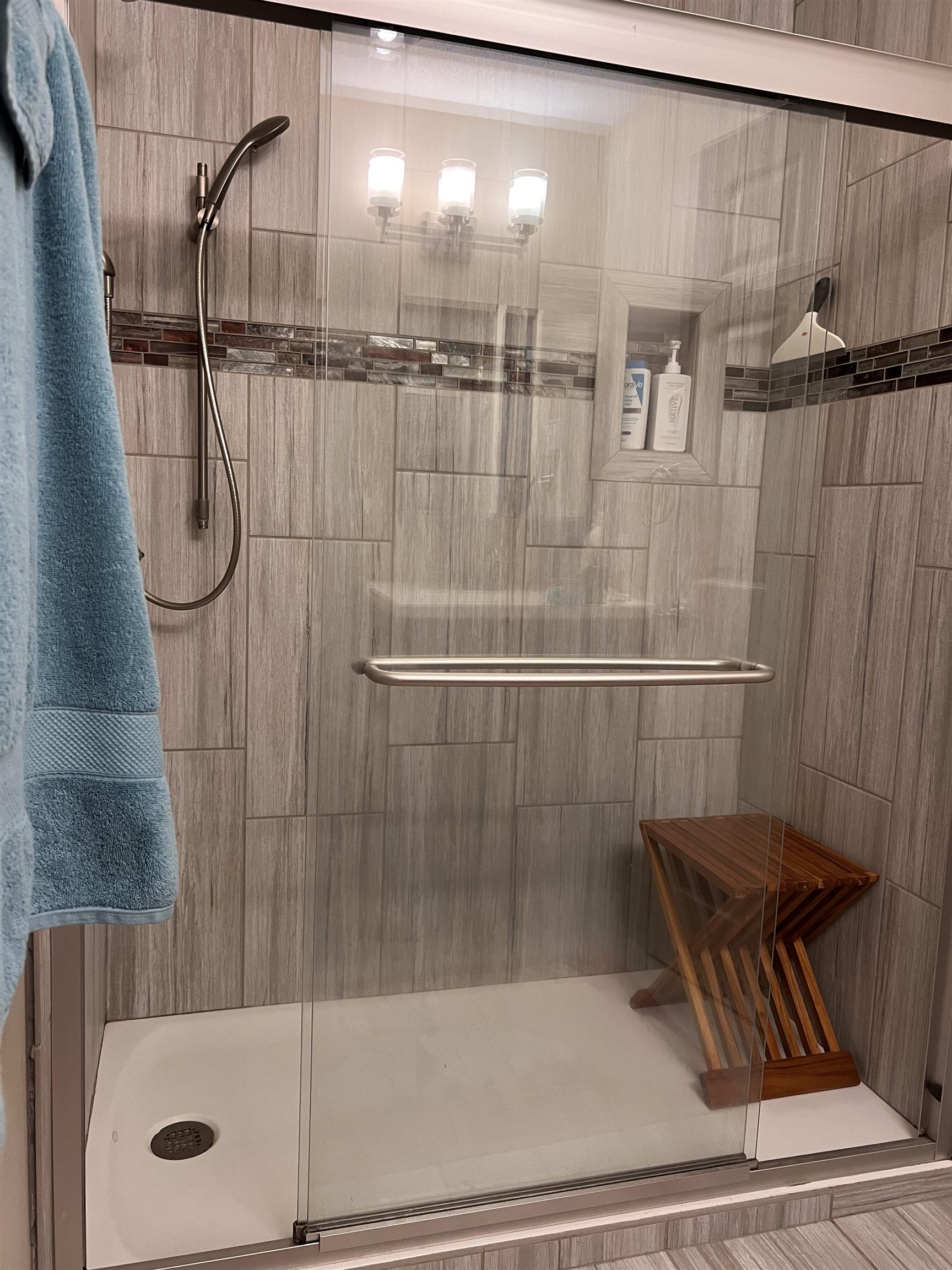 513 PEABODY SQ Unit: 513