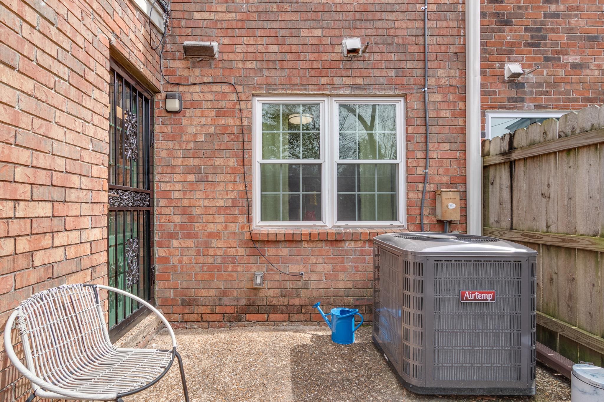 513 PEABODY SQ Unit: 513