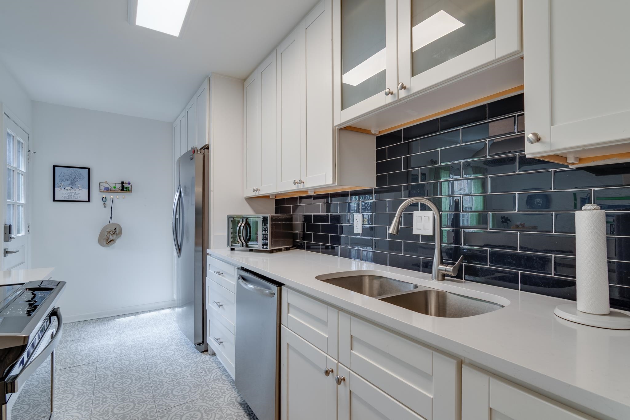 513 PEABODY SQ Unit: 513