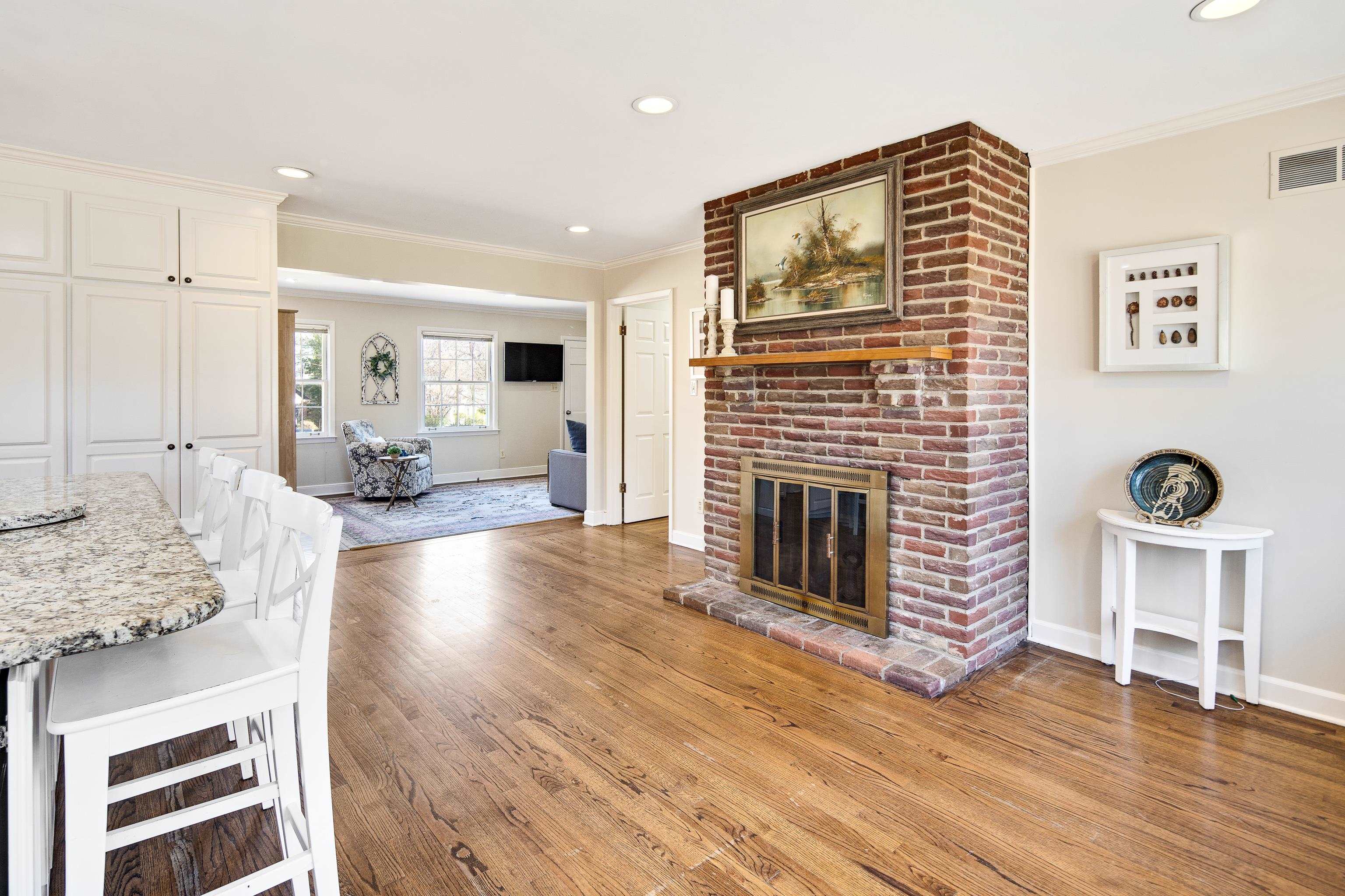 503 EASTBOURNE PL