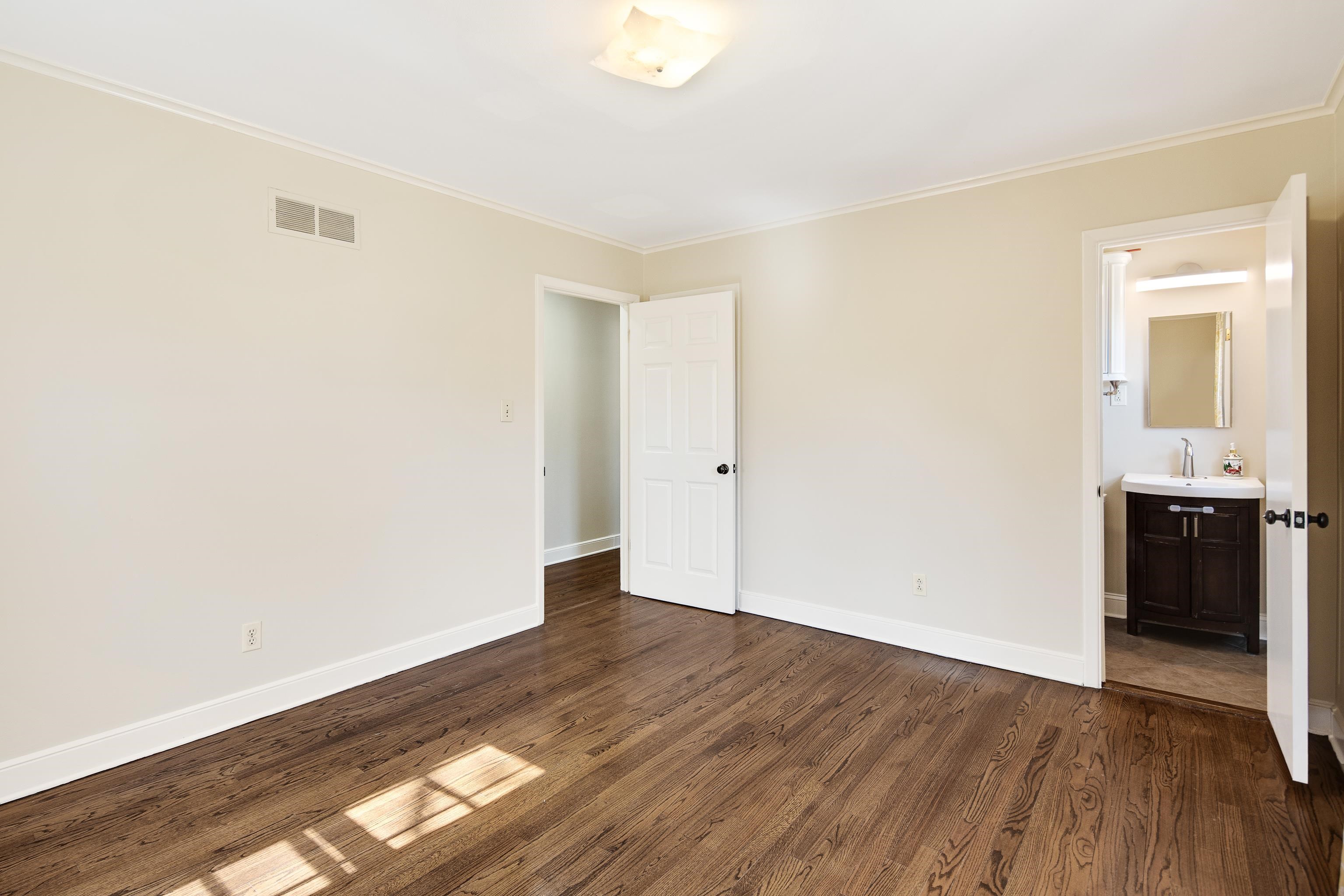 503 EASTBOURNE PL