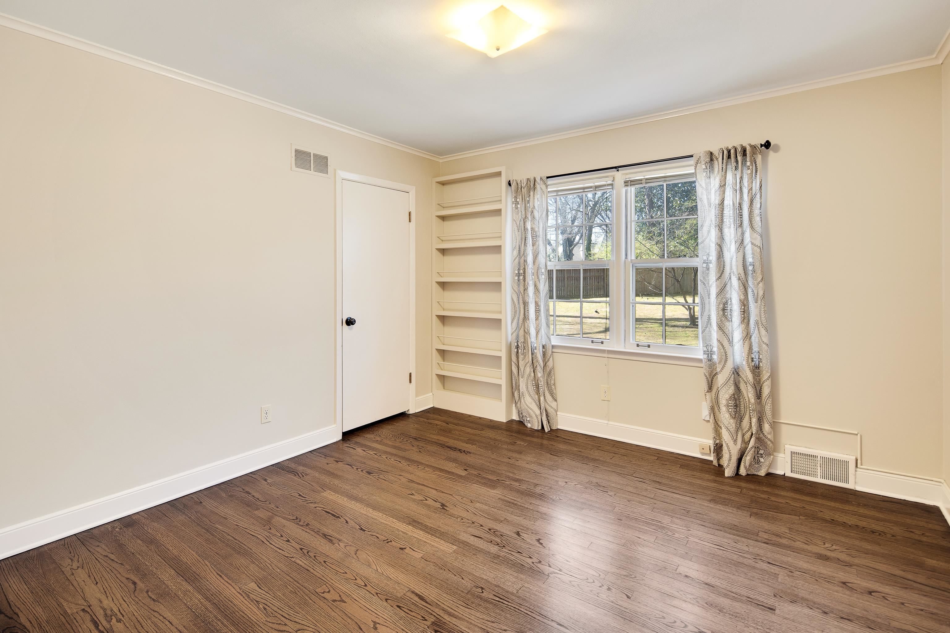 503 EASTBOURNE PL