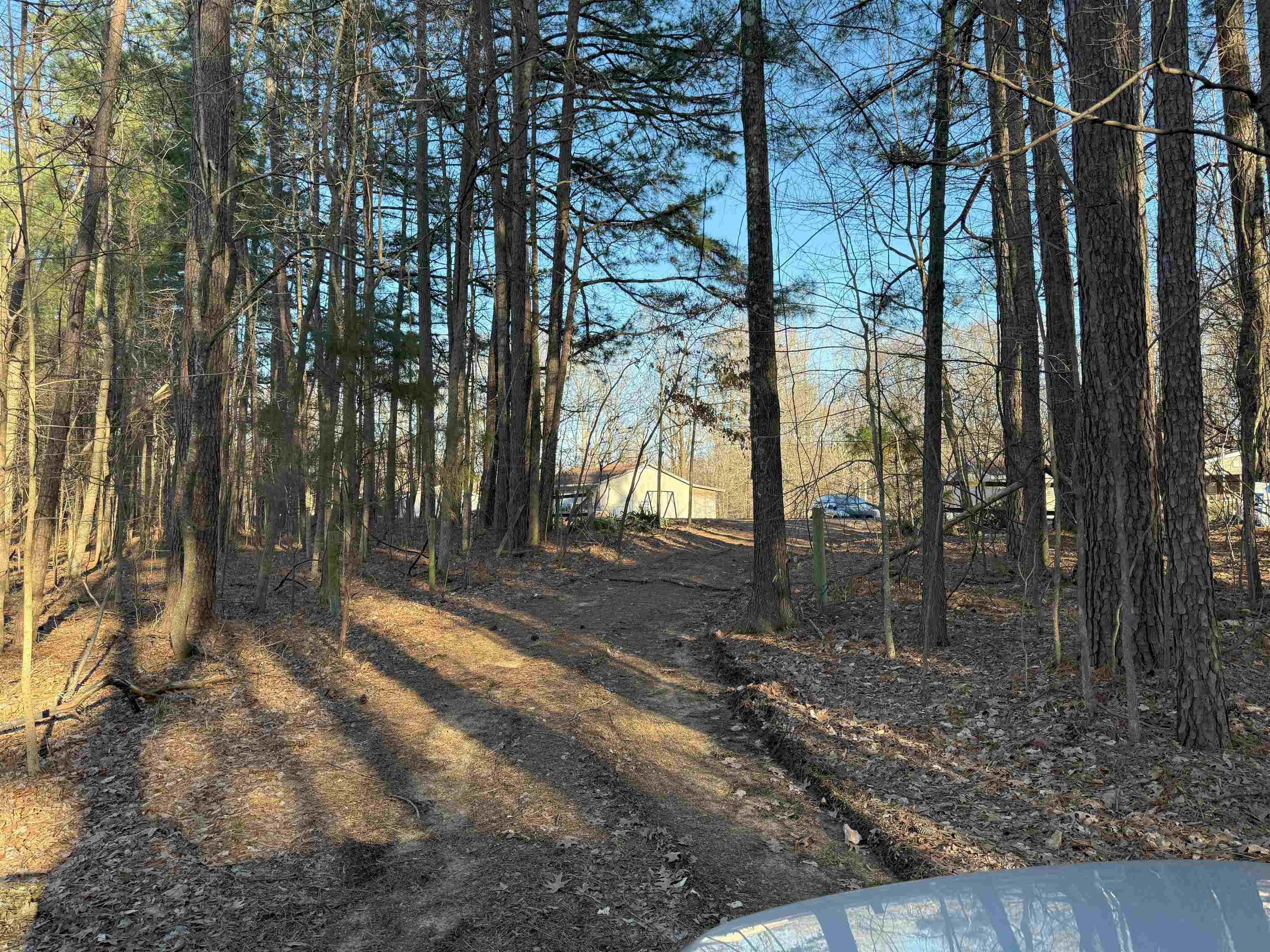 633 DOGWOOD LN