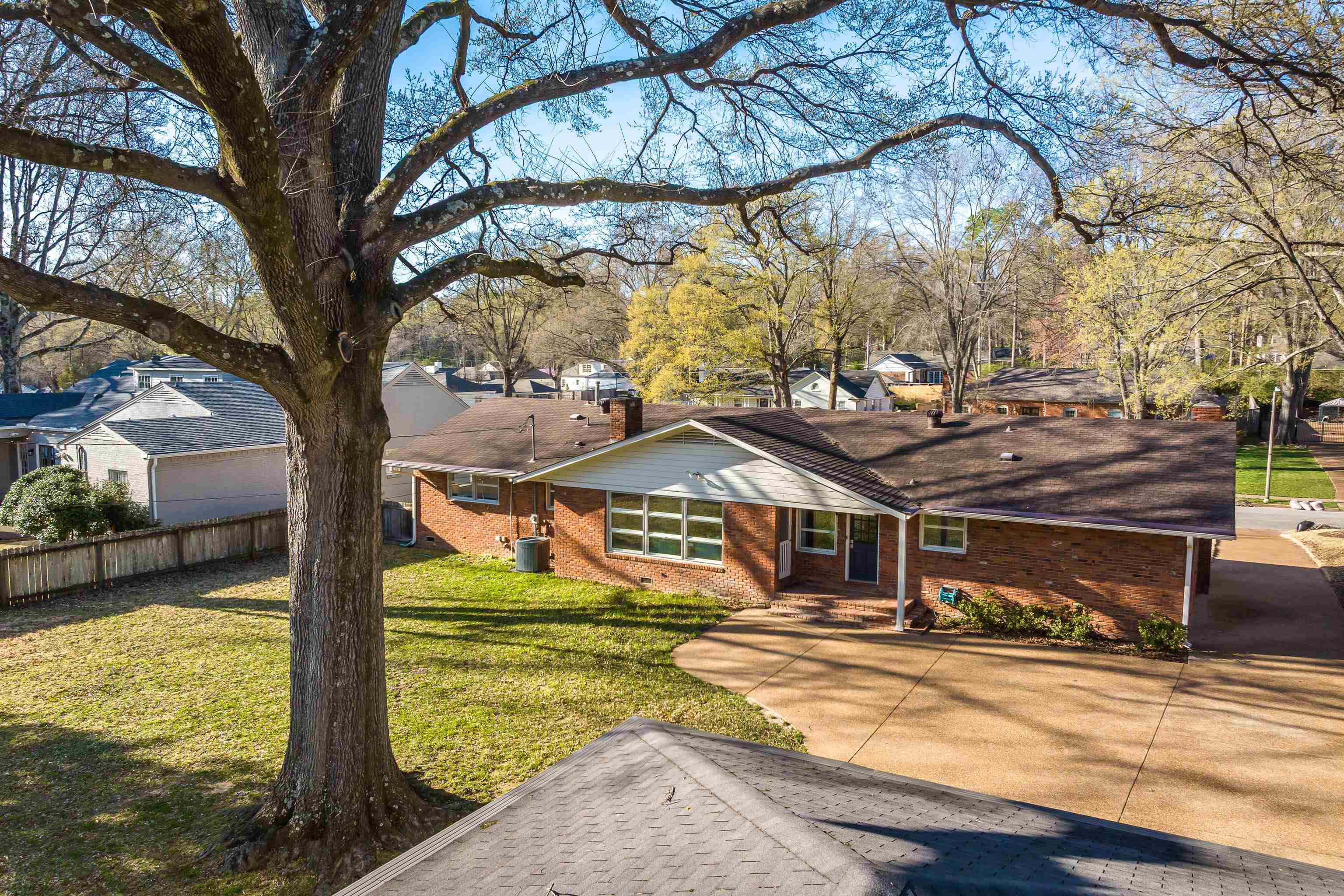 5369 PECAN GROVE LN