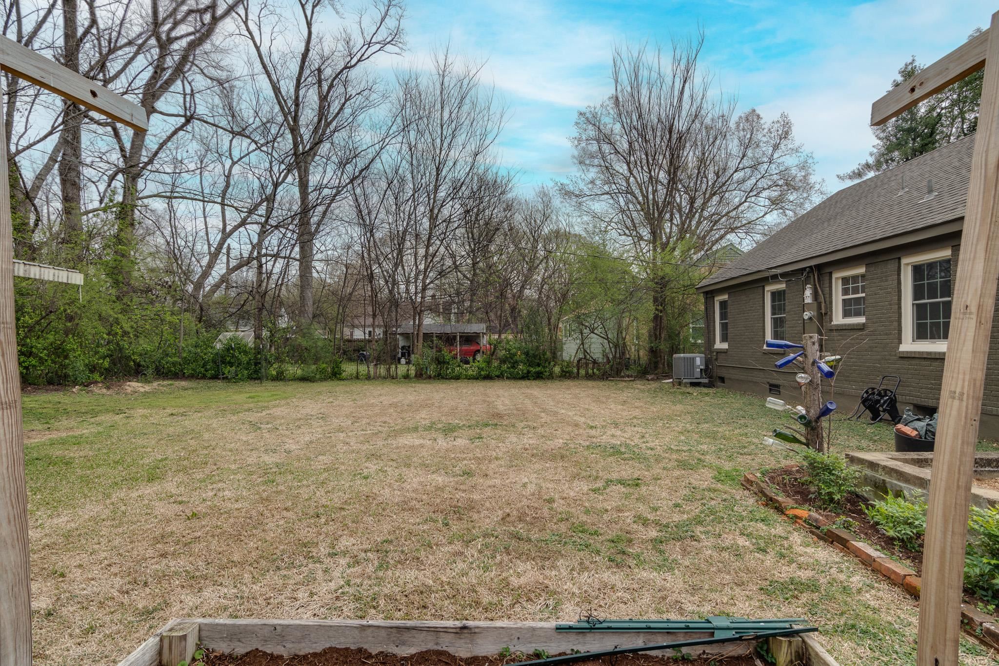 3840 DOUGLASS AVE