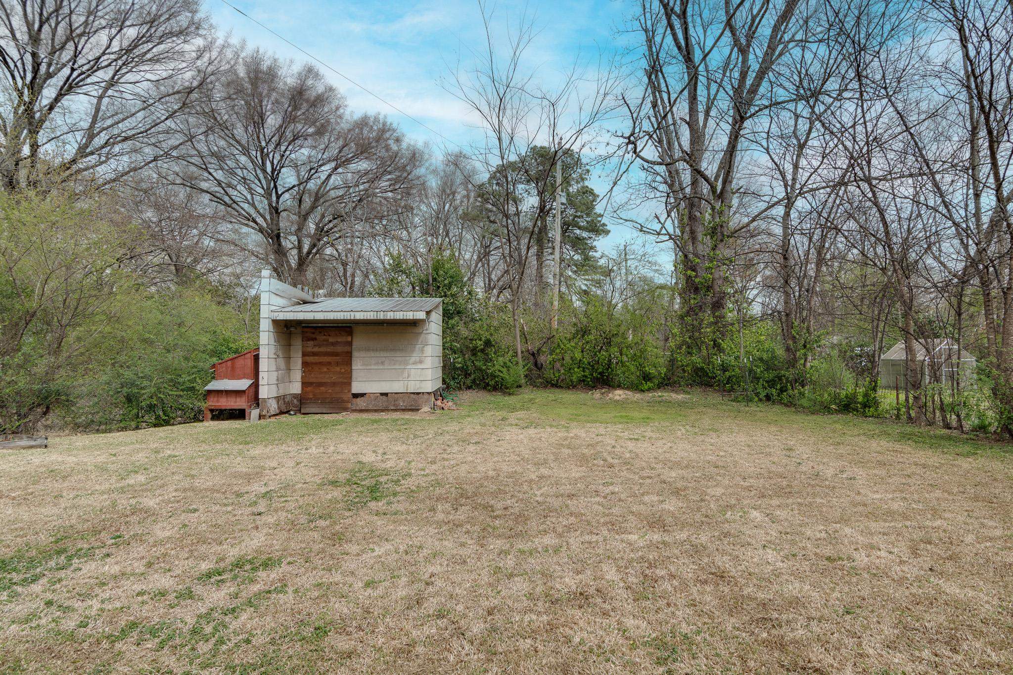 3840 DOUGLASS AVE