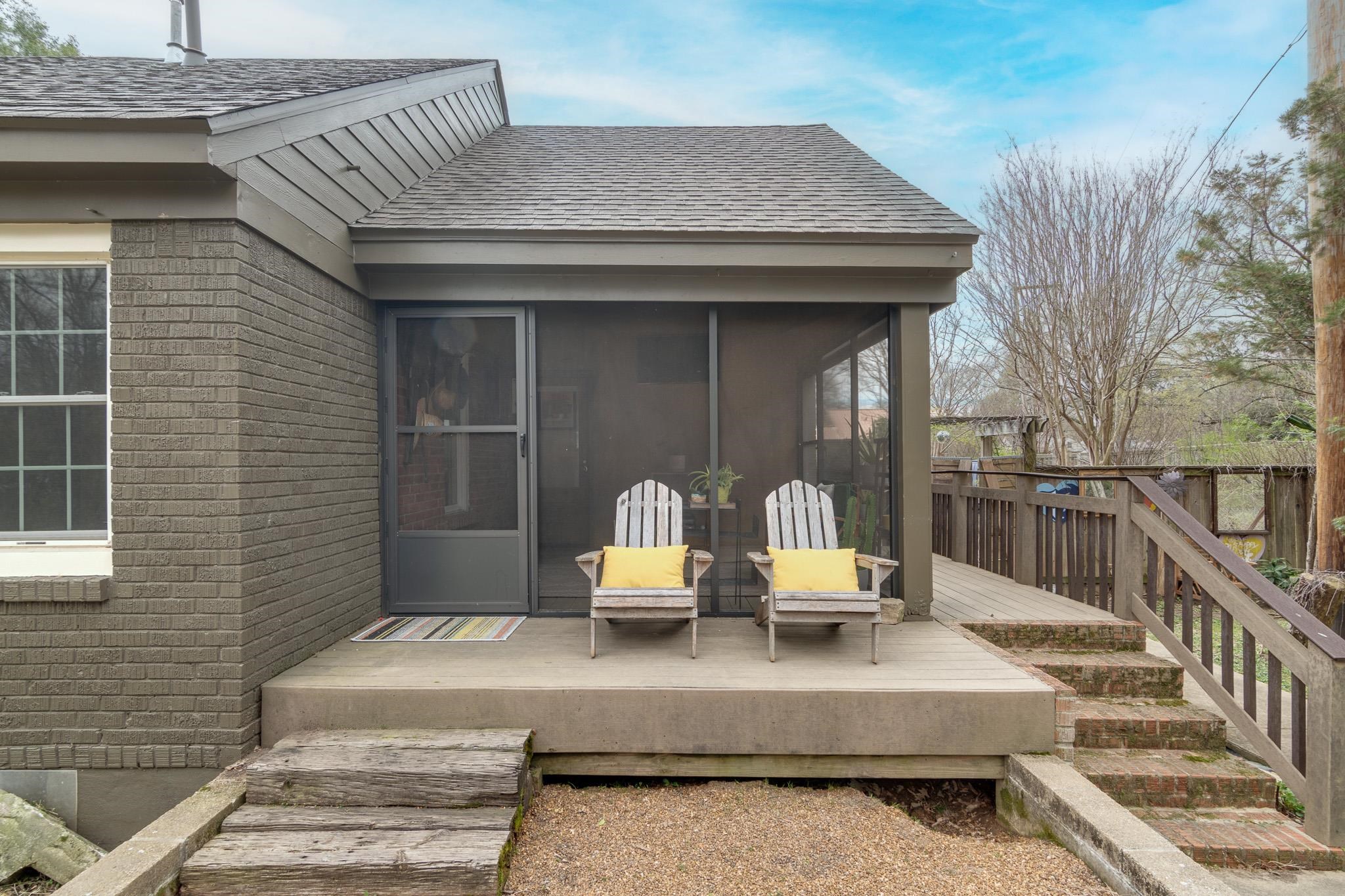 3840 DOUGLASS AVE