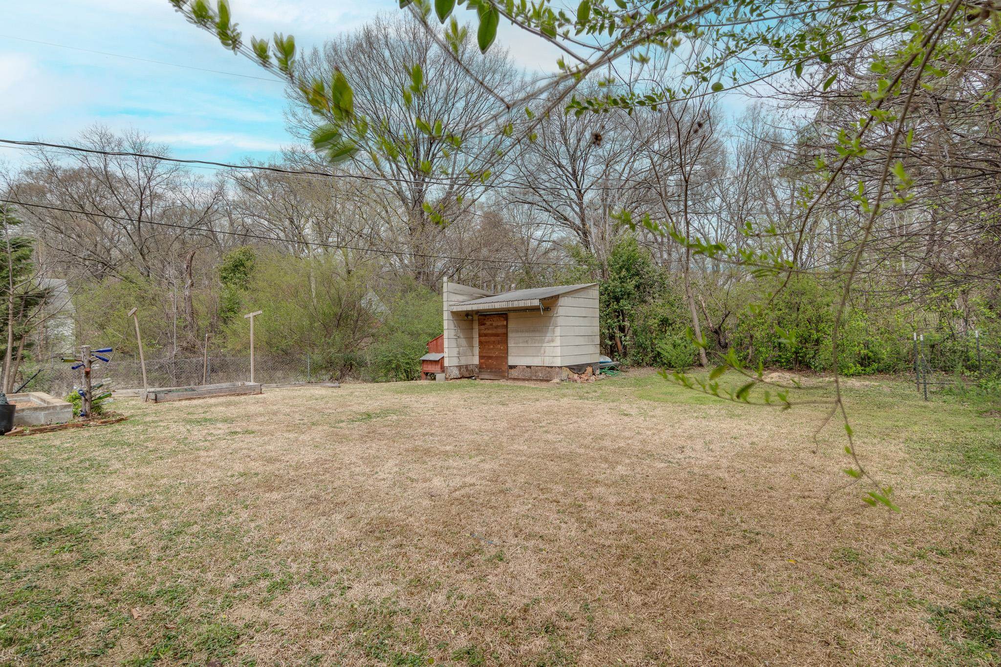 3840 DOUGLASS AVE