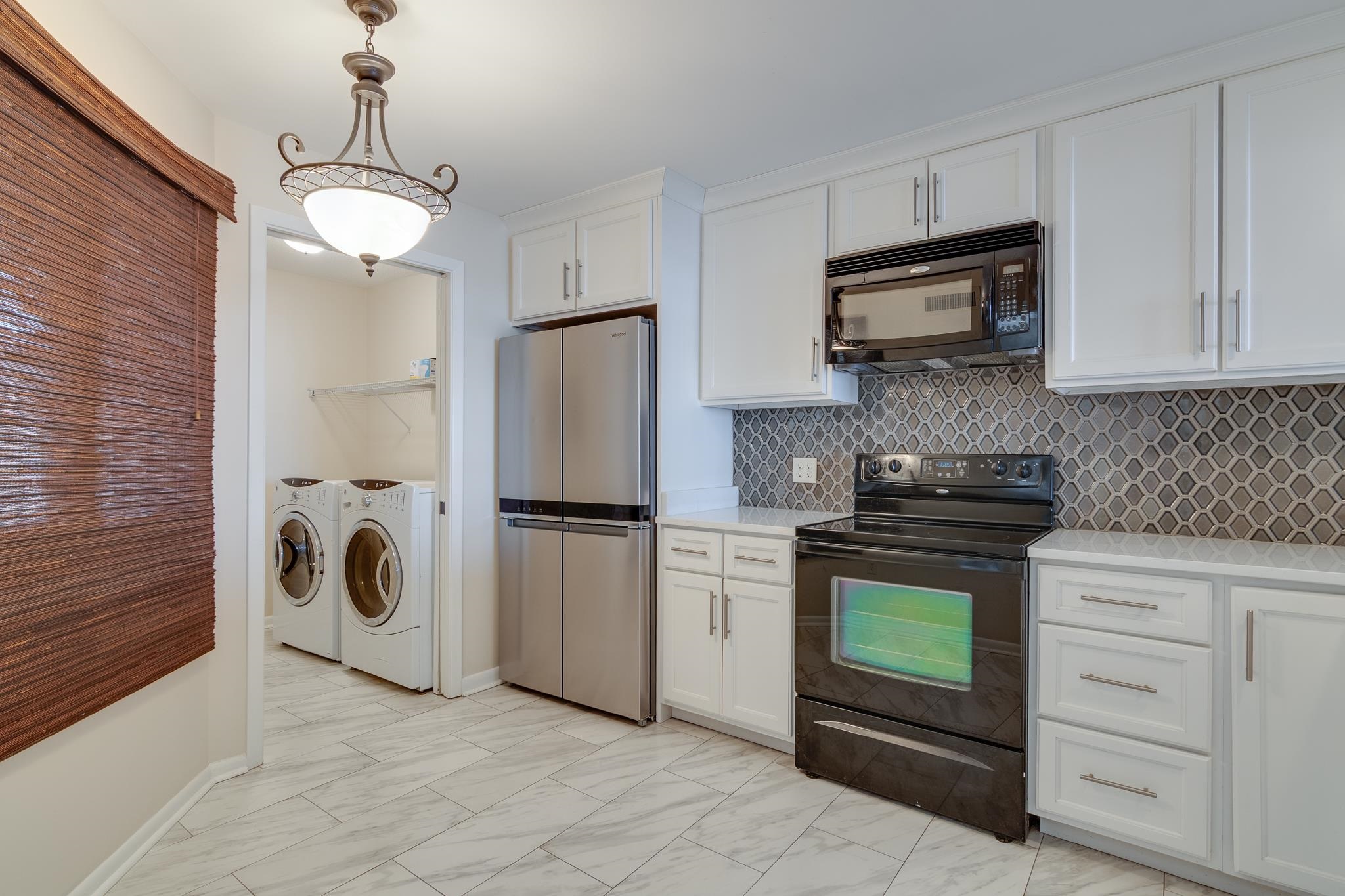 200 WAGNER PL Unit: 605