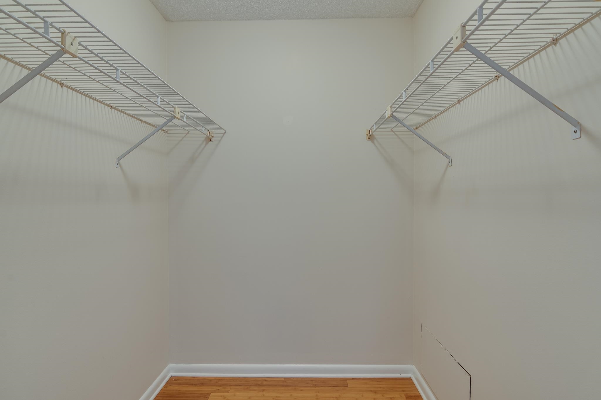 200 WAGNER PL Unit: 605