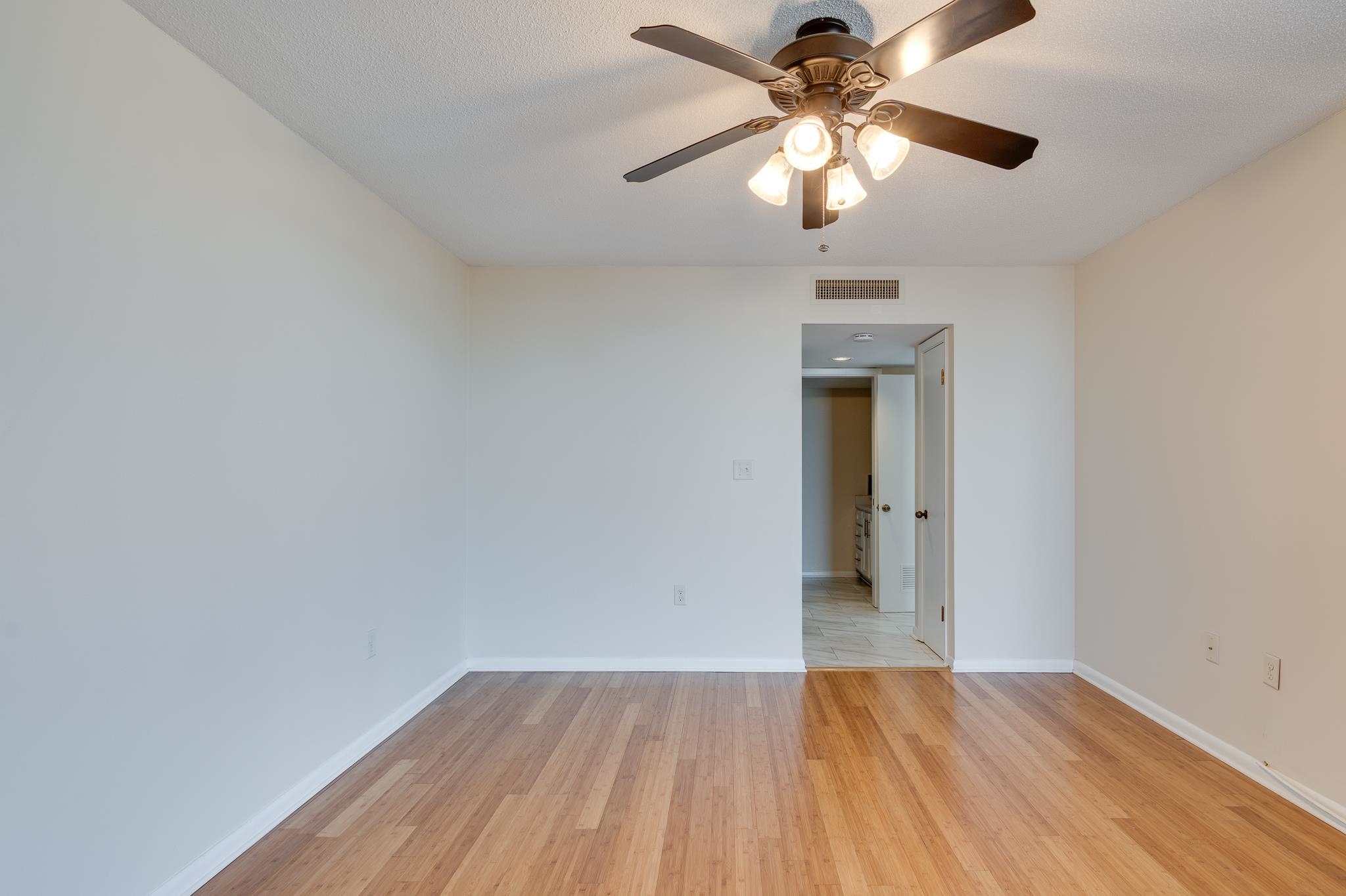 200 WAGNER PL Unit: 605