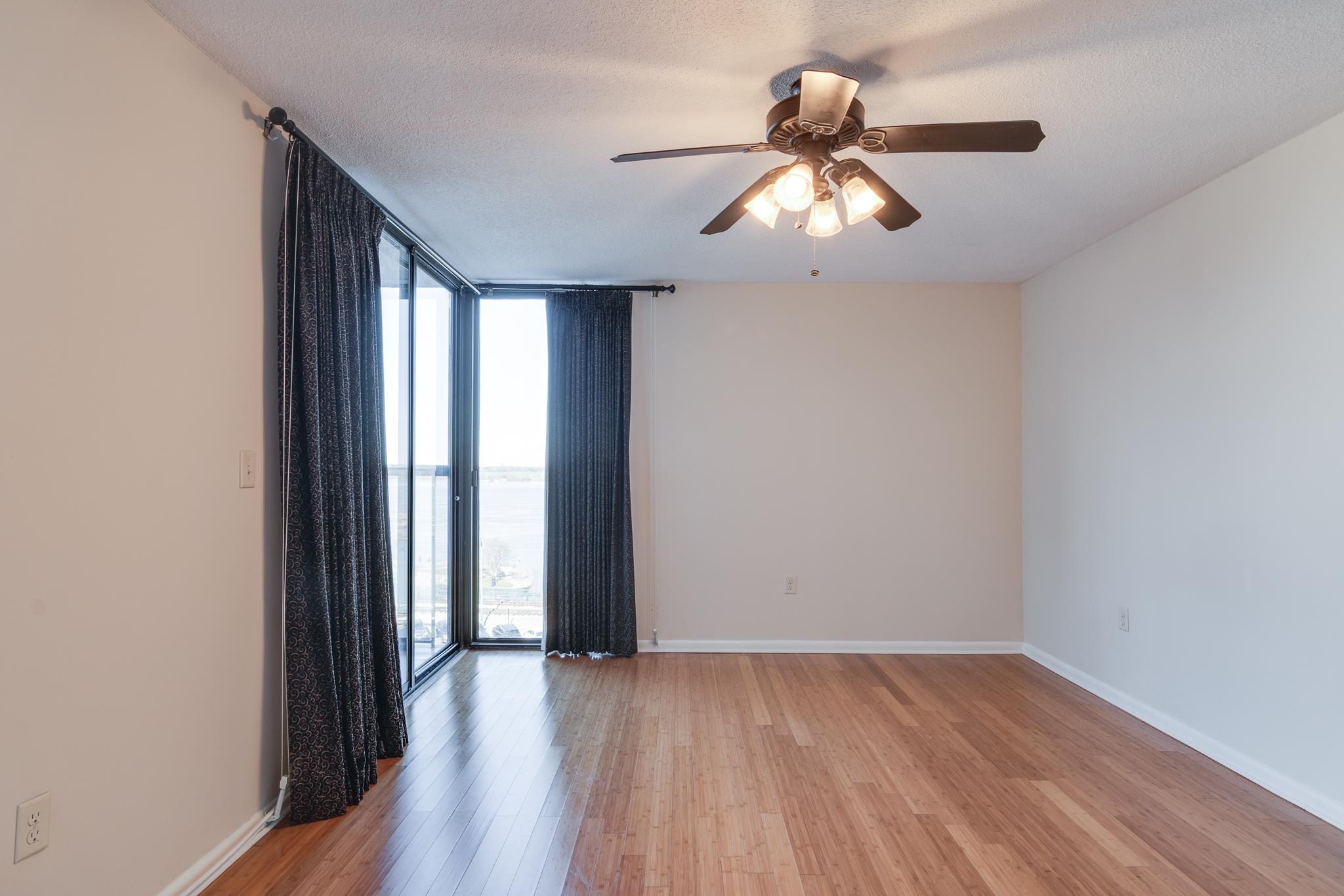 200 WAGNER PL Unit: 605