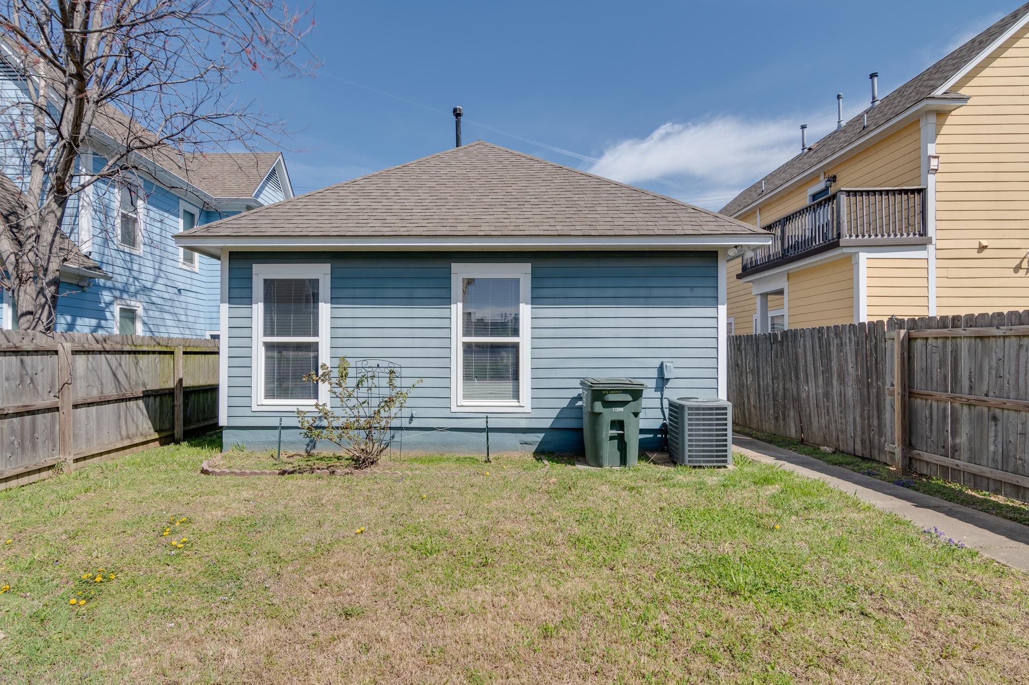 105 LOONEY AVE