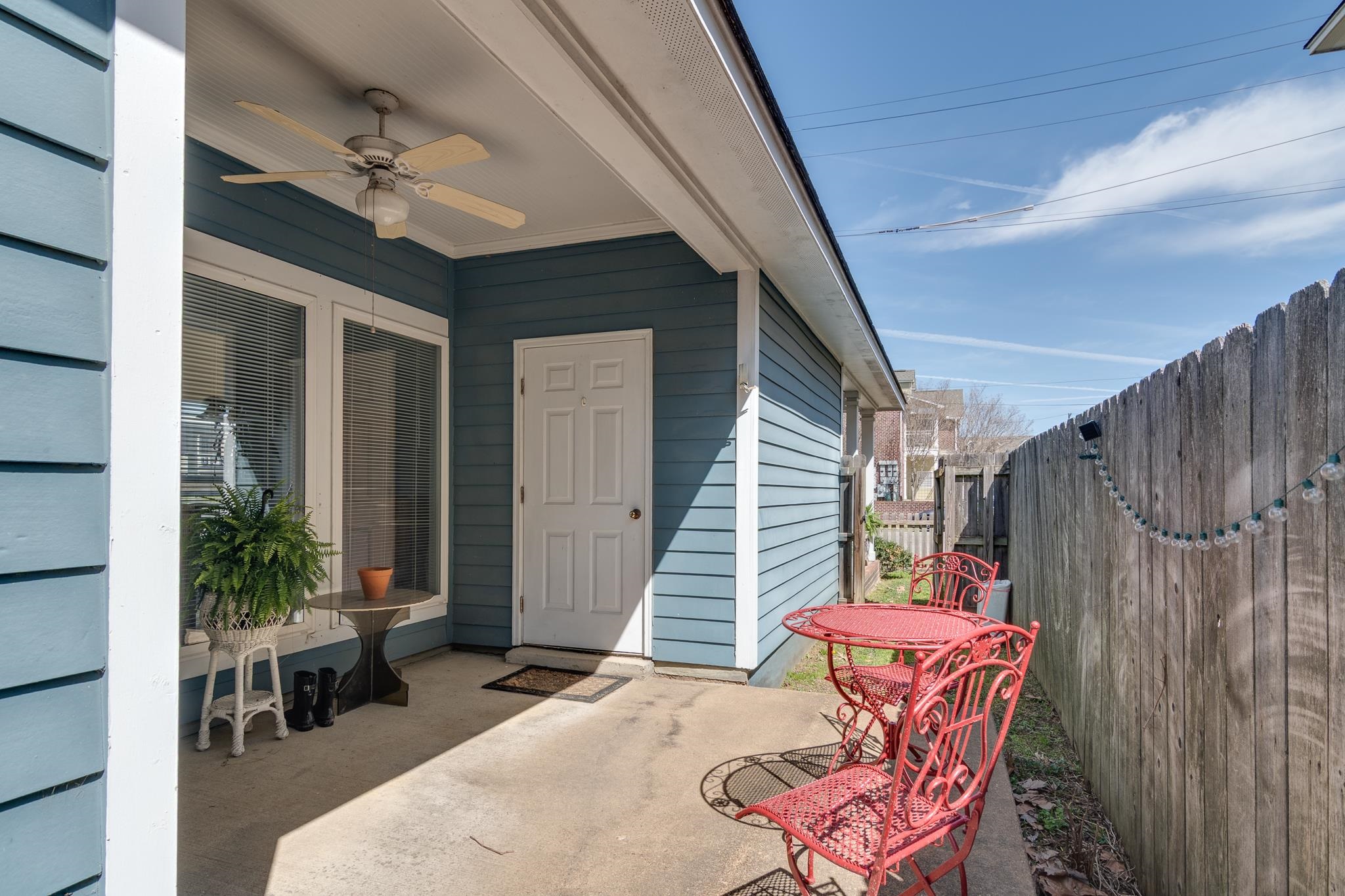 105 LOONEY AVE