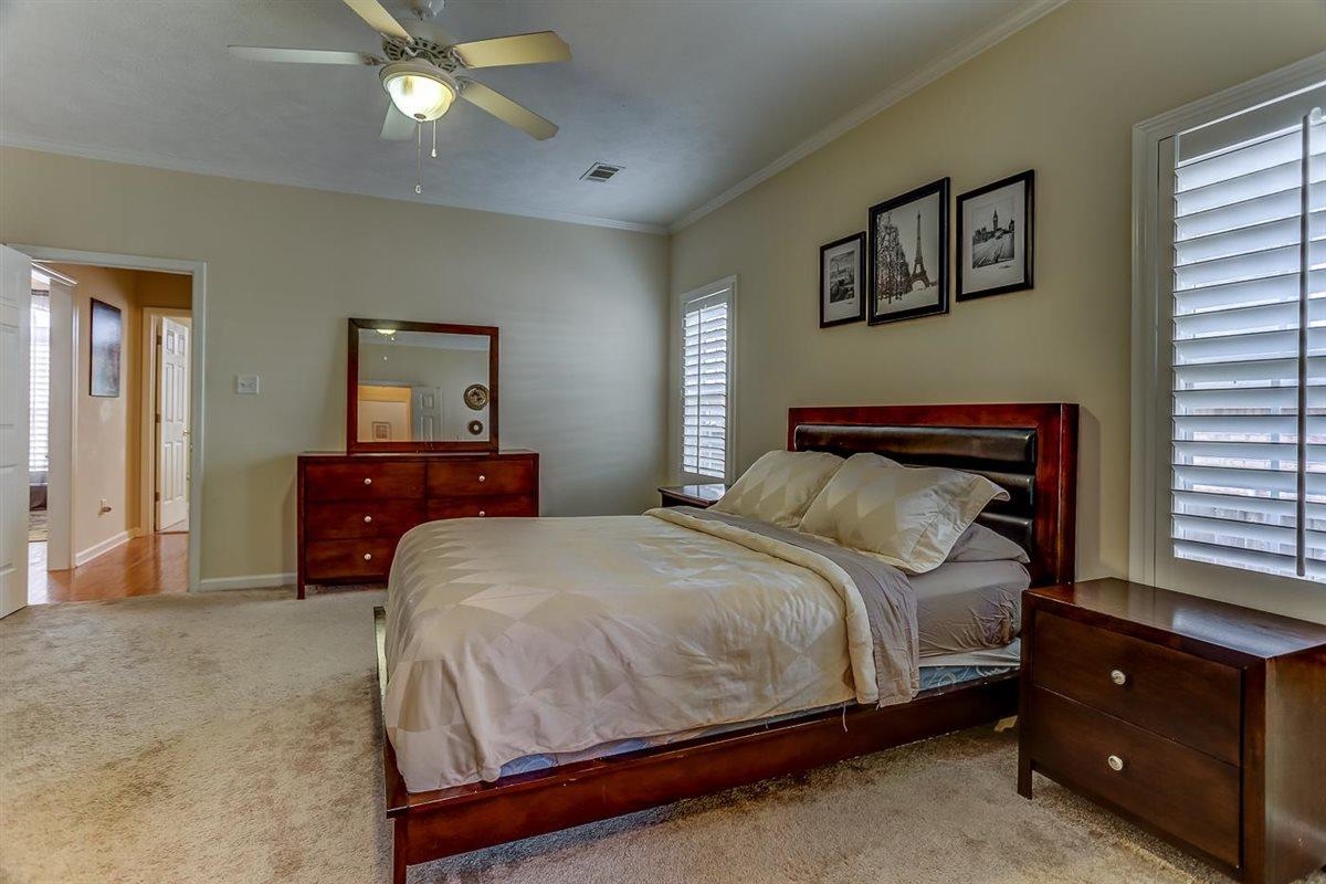 330 STEADMAN LN