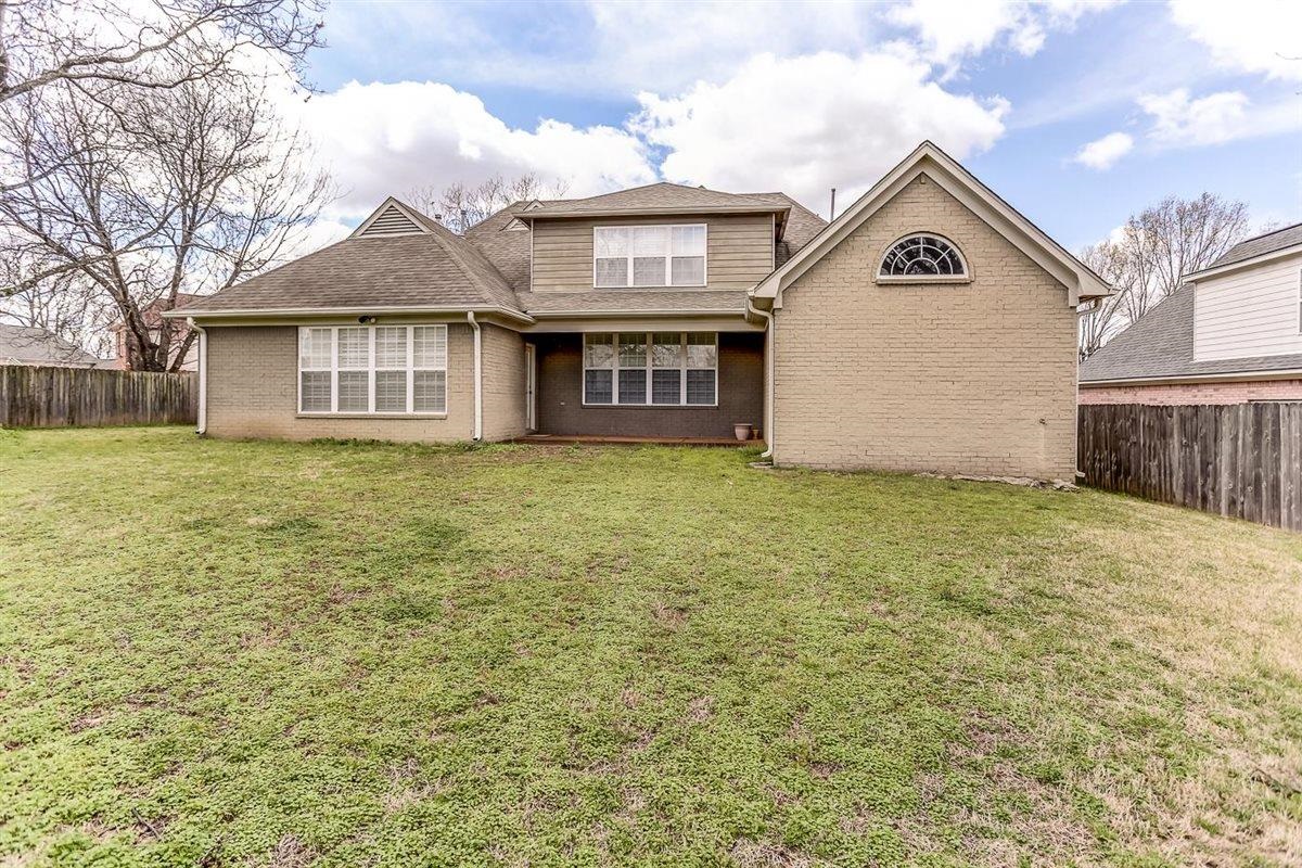 330 STEADMAN LN