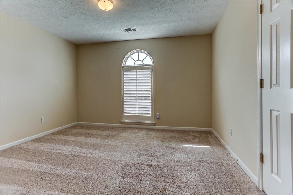 330 STEADMAN LN