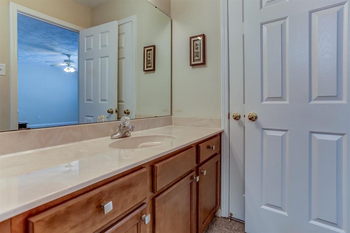 330 STEADMAN LN