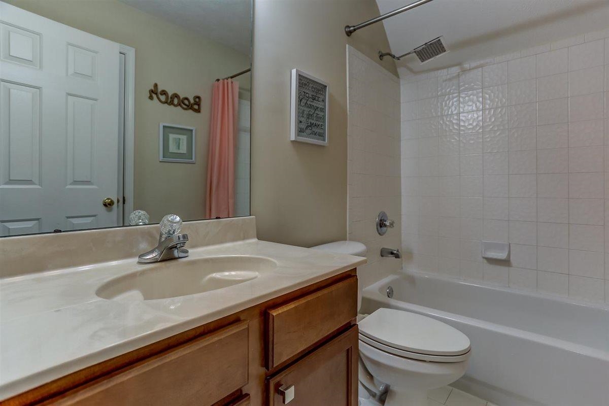 330 STEADMAN LN