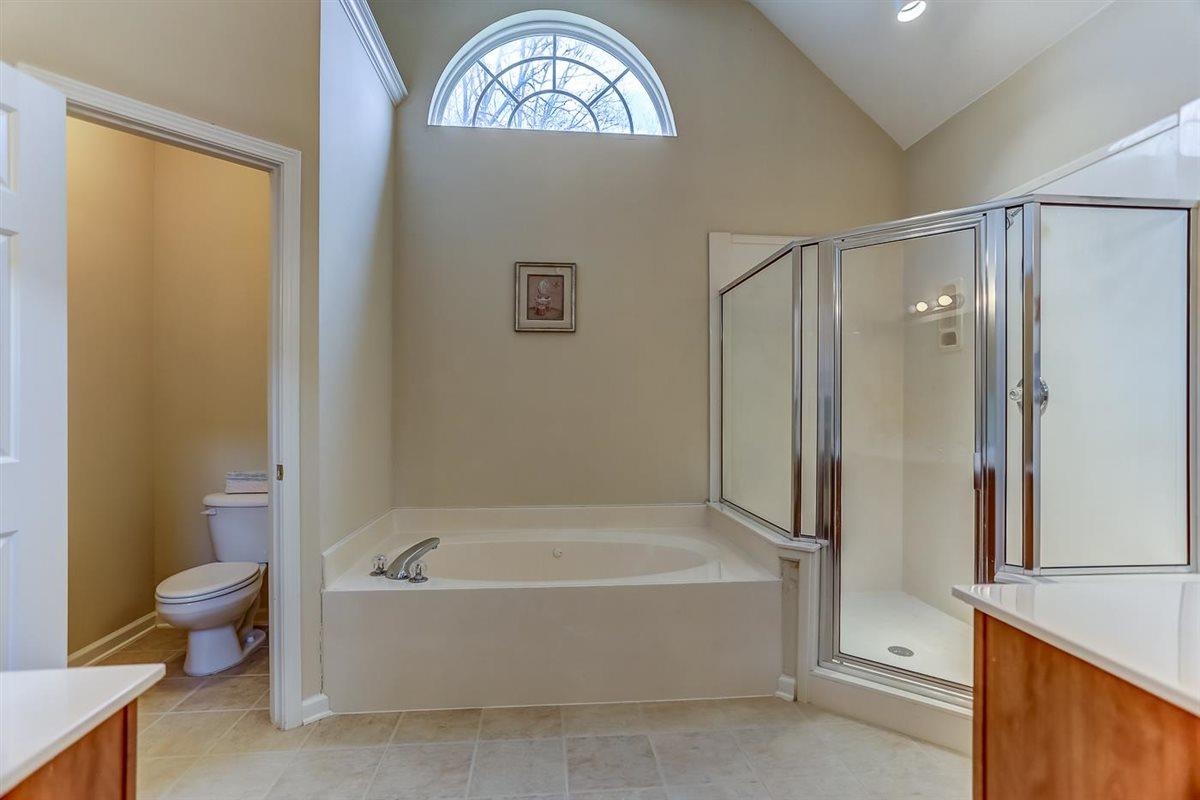 330 STEADMAN LN