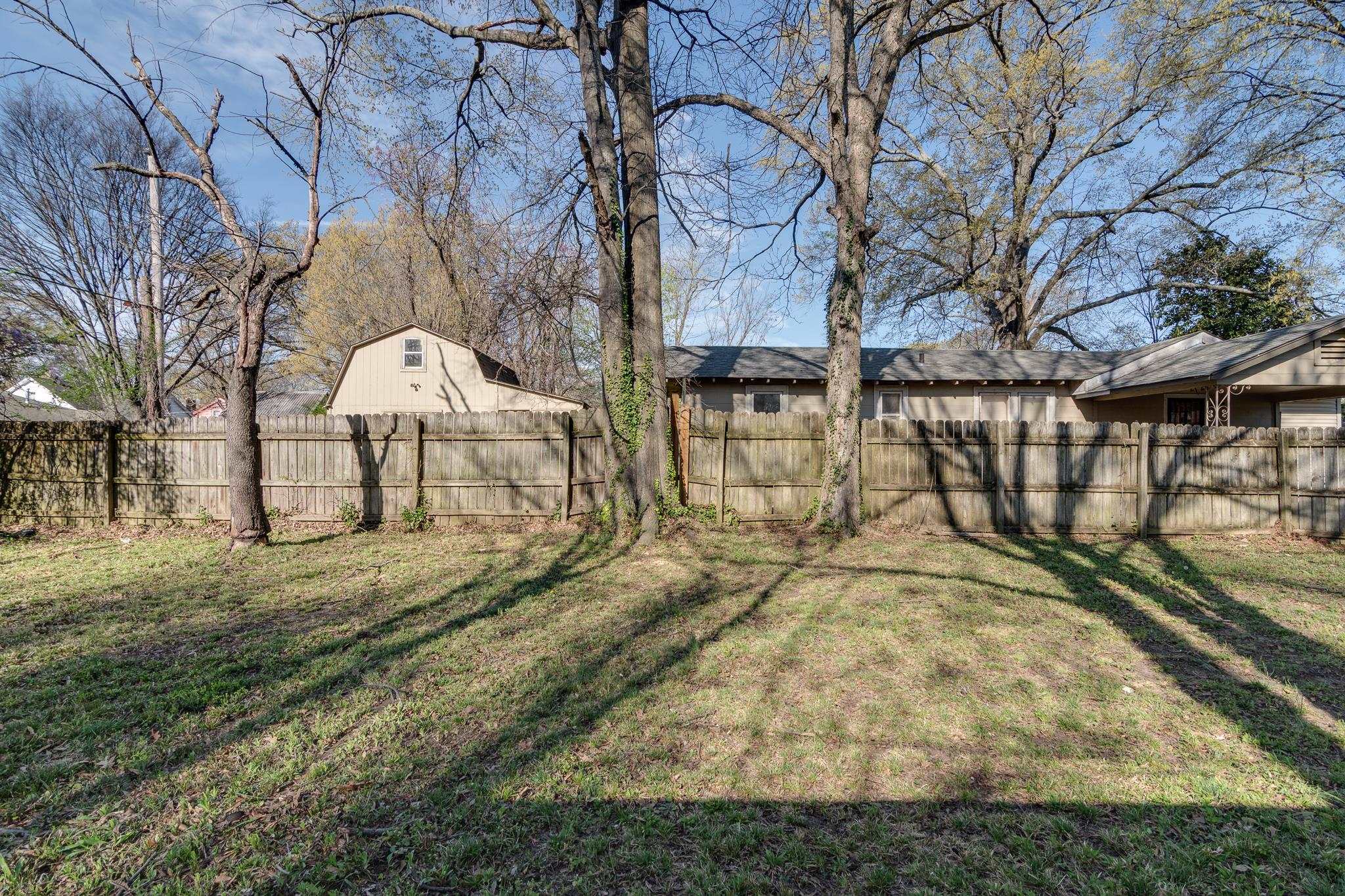 3131 DOUGLASS AVE