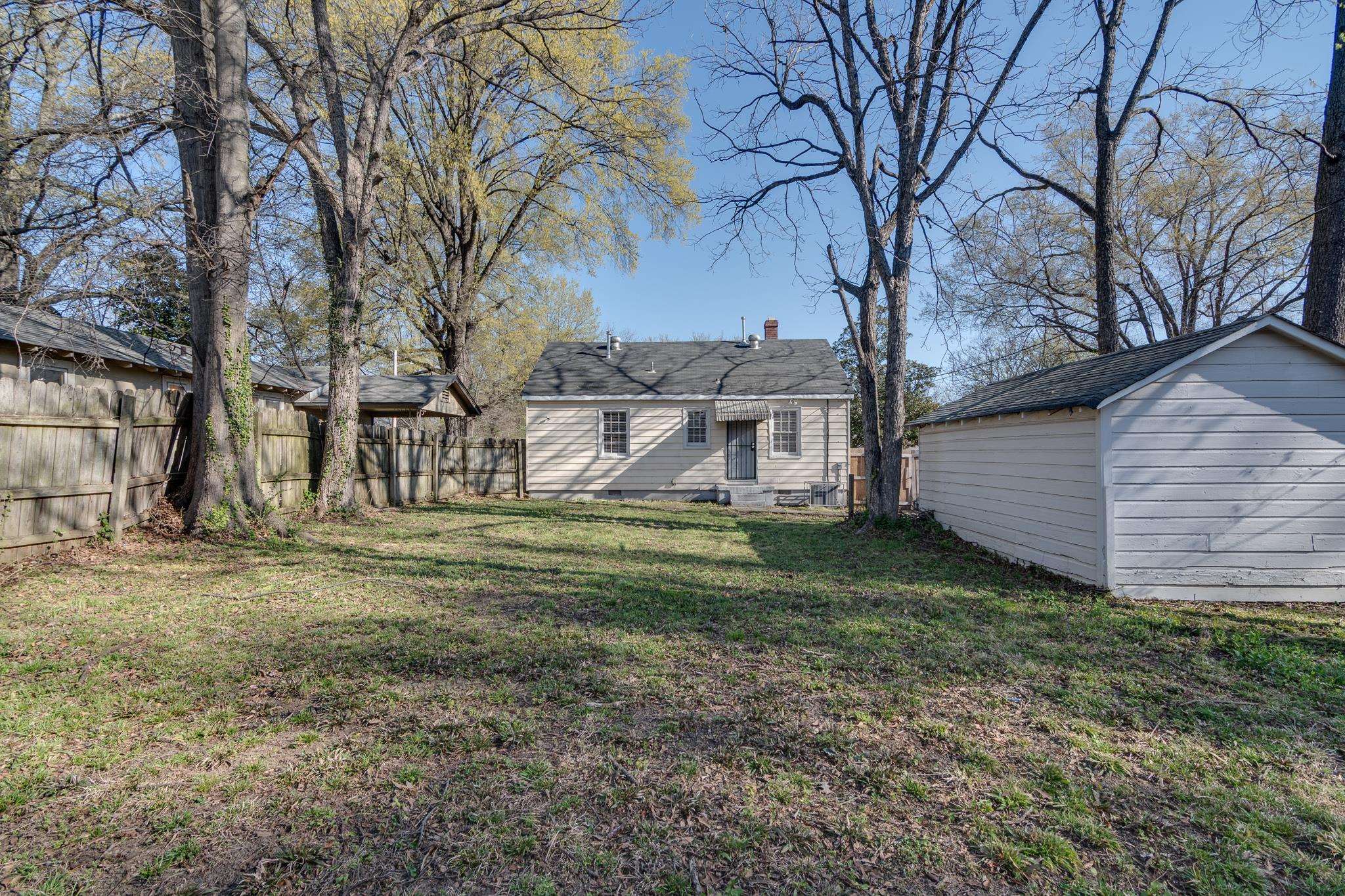 3131 DOUGLASS AVE
