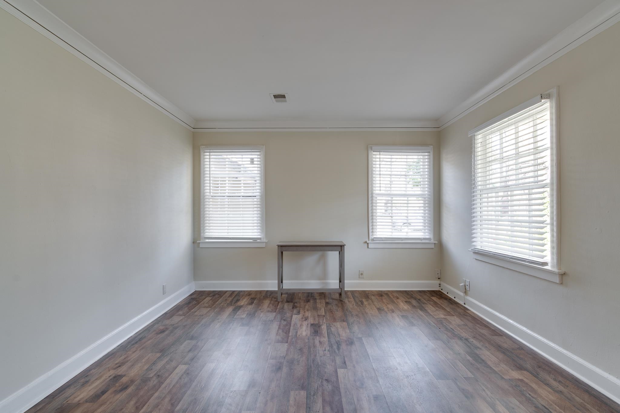 3131 DOUGLASS AVE