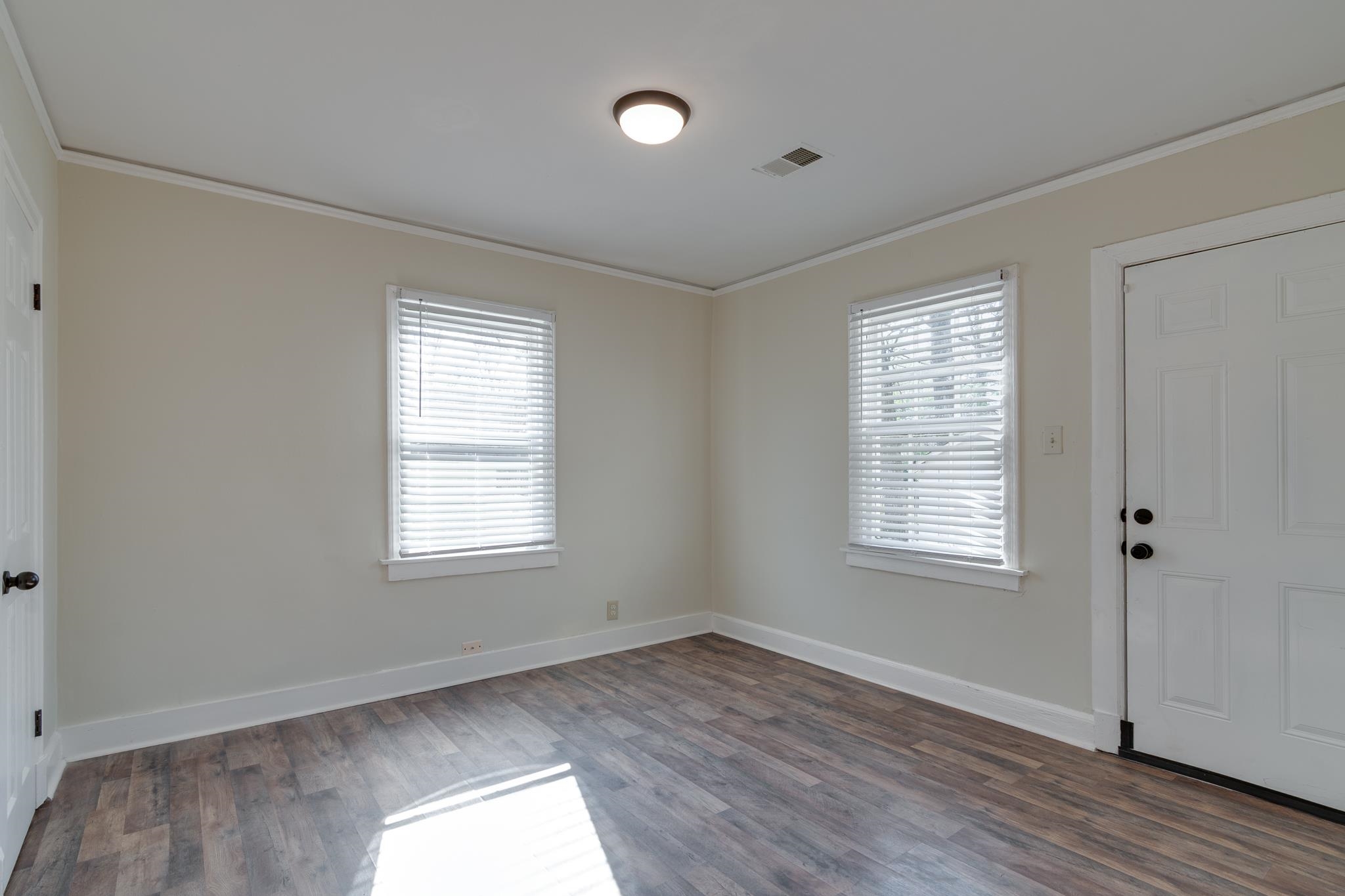 3131 DOUGLASS AVE