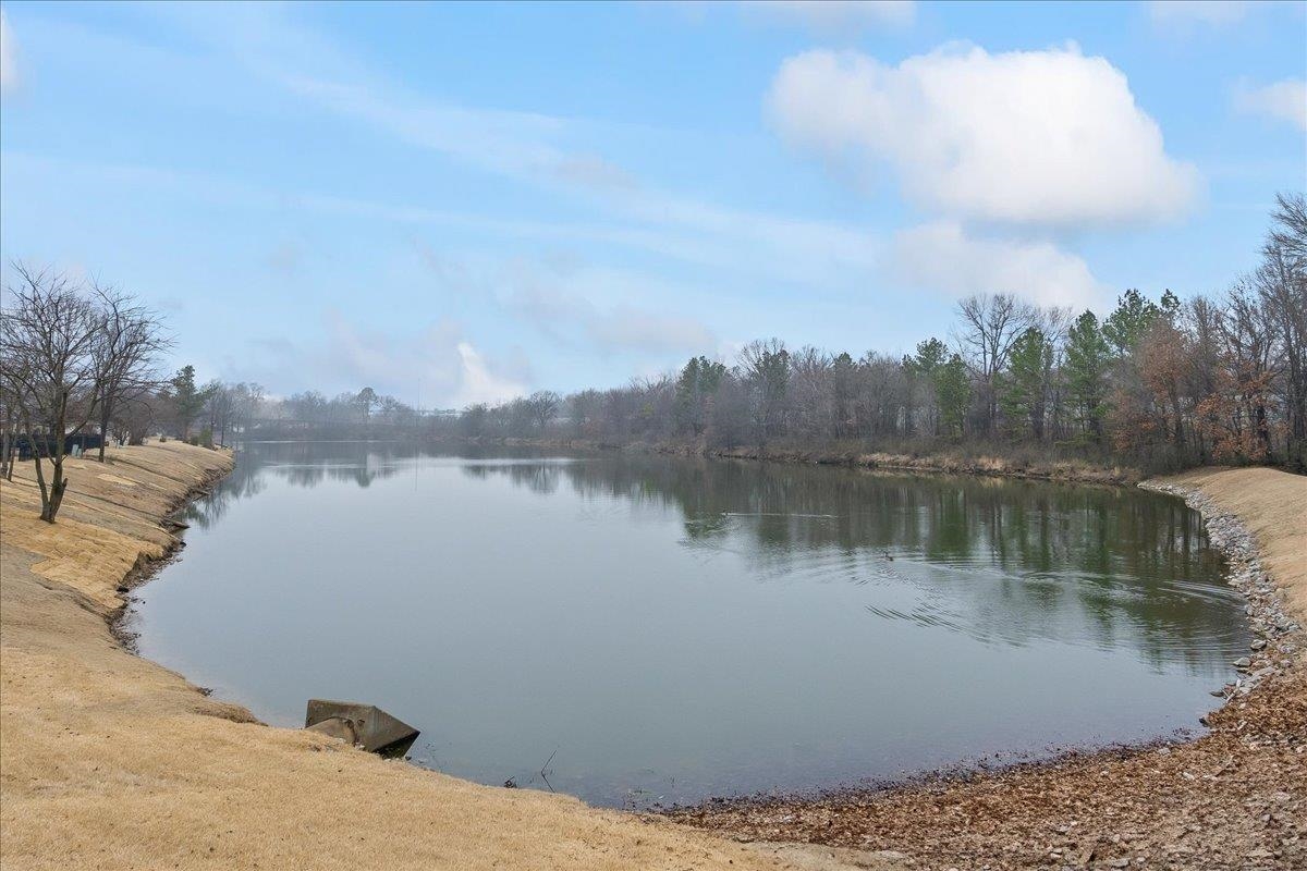 374 FOUNTAIN RIVER DR