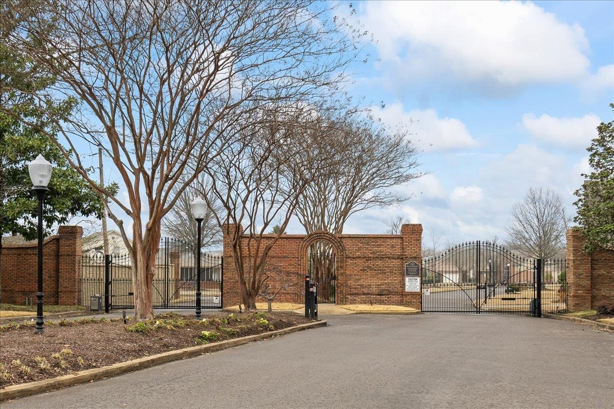 374 FOUNTAIN RIVER DR