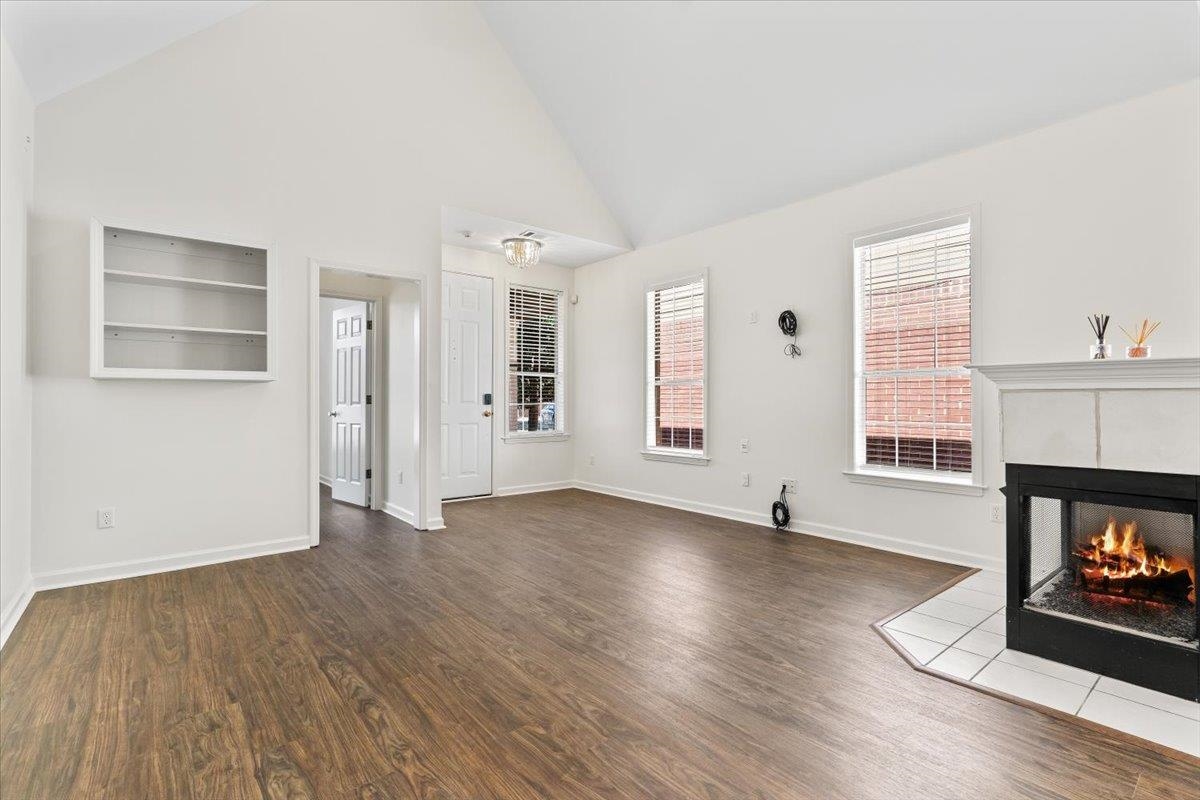 374 FOUNTAIN RIVER DR