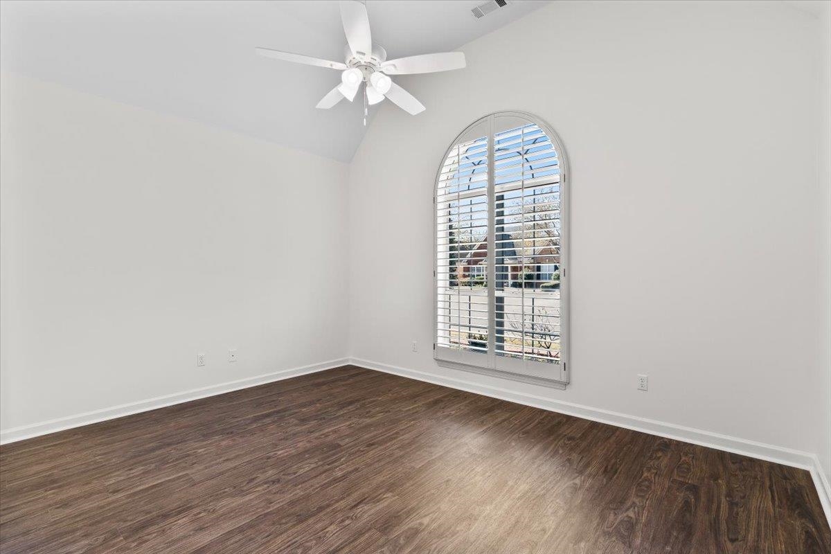 374 FOUNTAIN RIVER DR