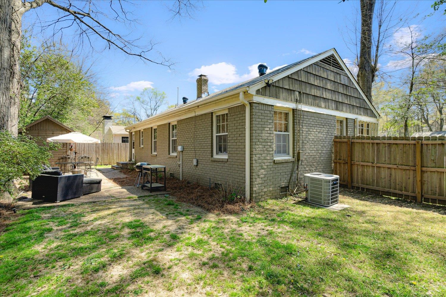 3576 SOUTHWOOD AVE
