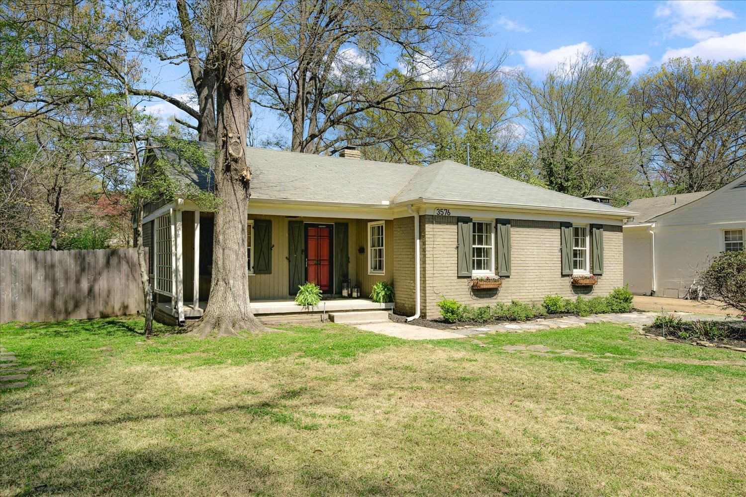3576 SOUTHWOOD AVE
