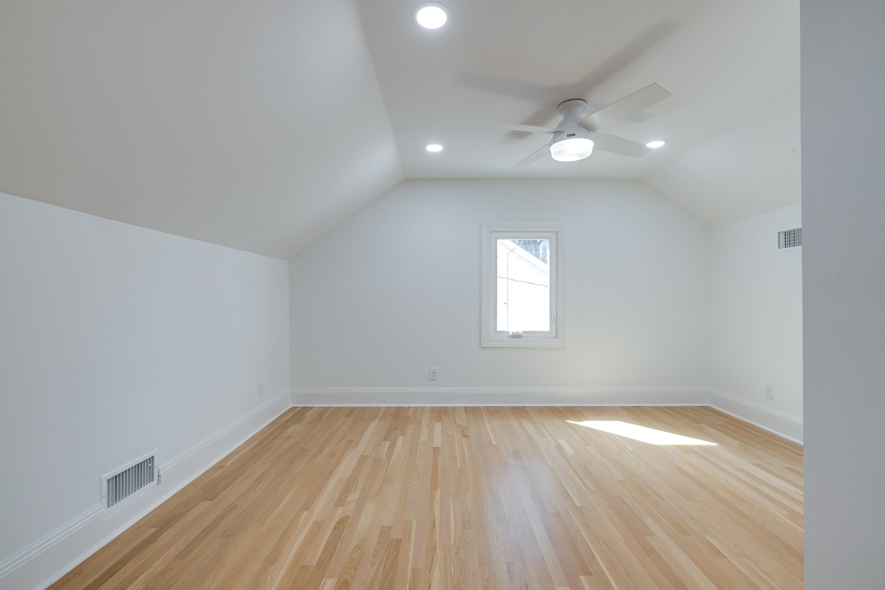 241 S REESE ST