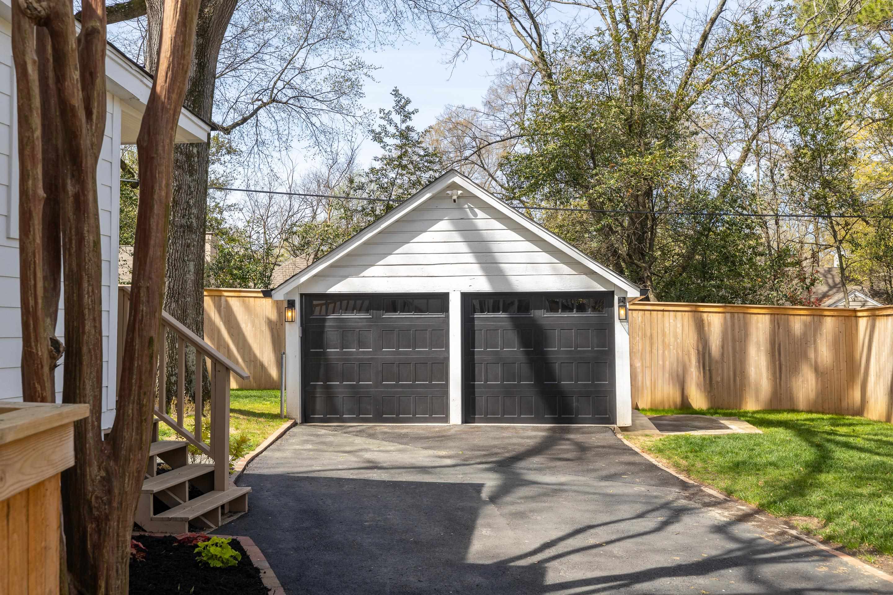 241 S REESE ST