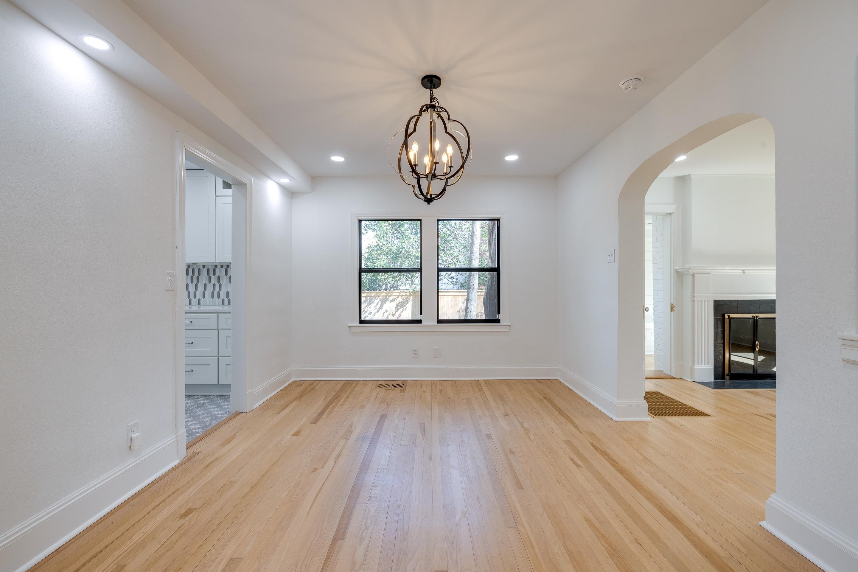 241 S REESE ST