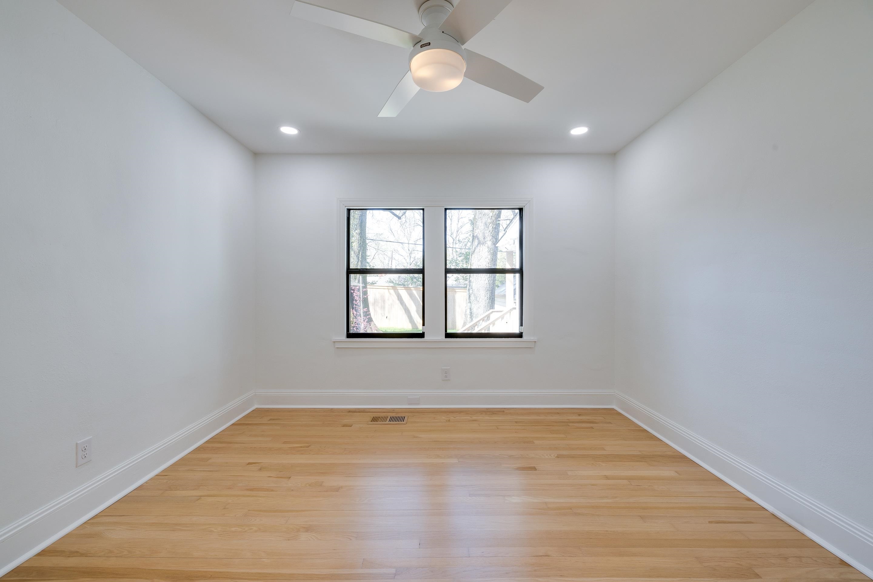 241 S REESE ST