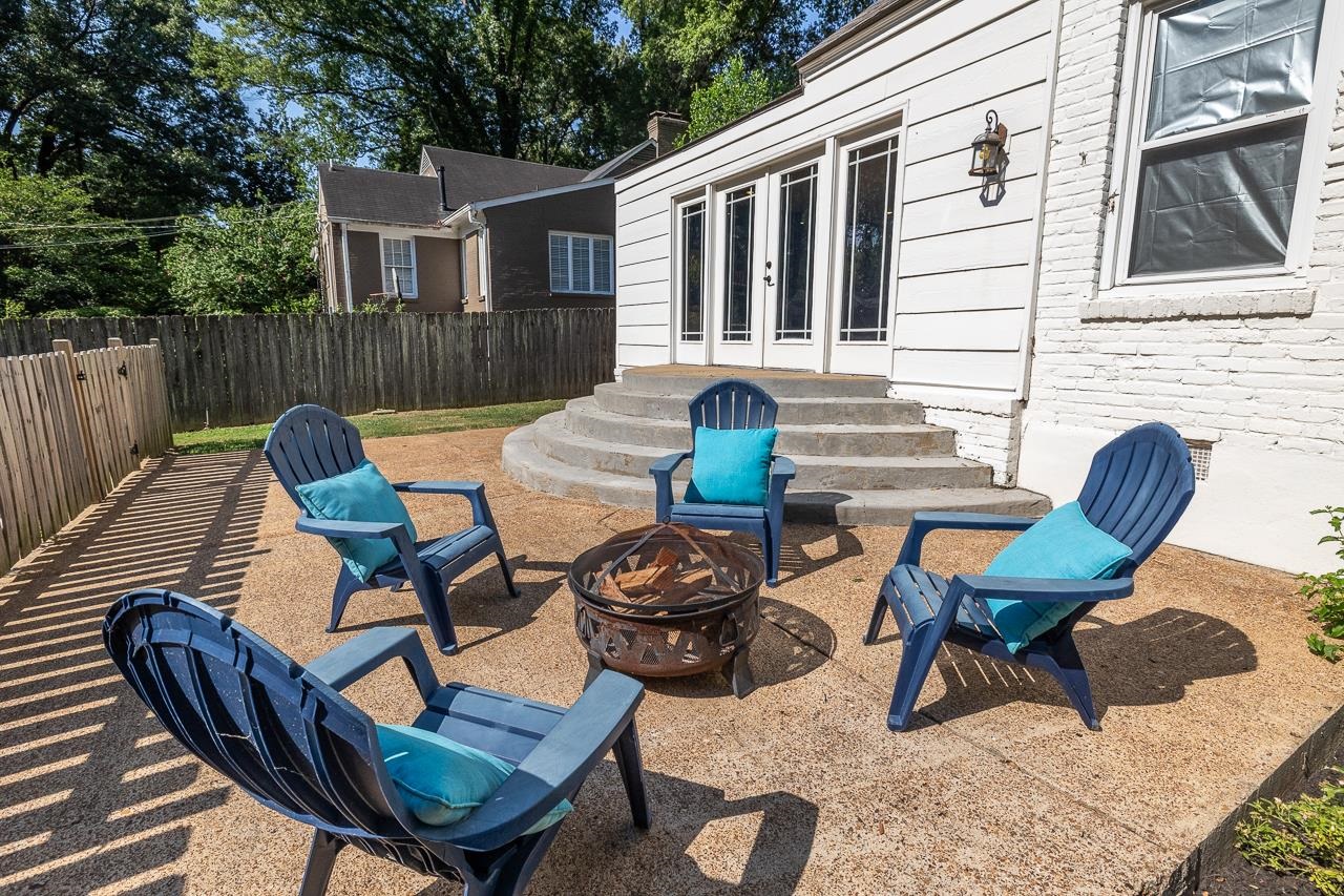 404 S GOODLETT ST S